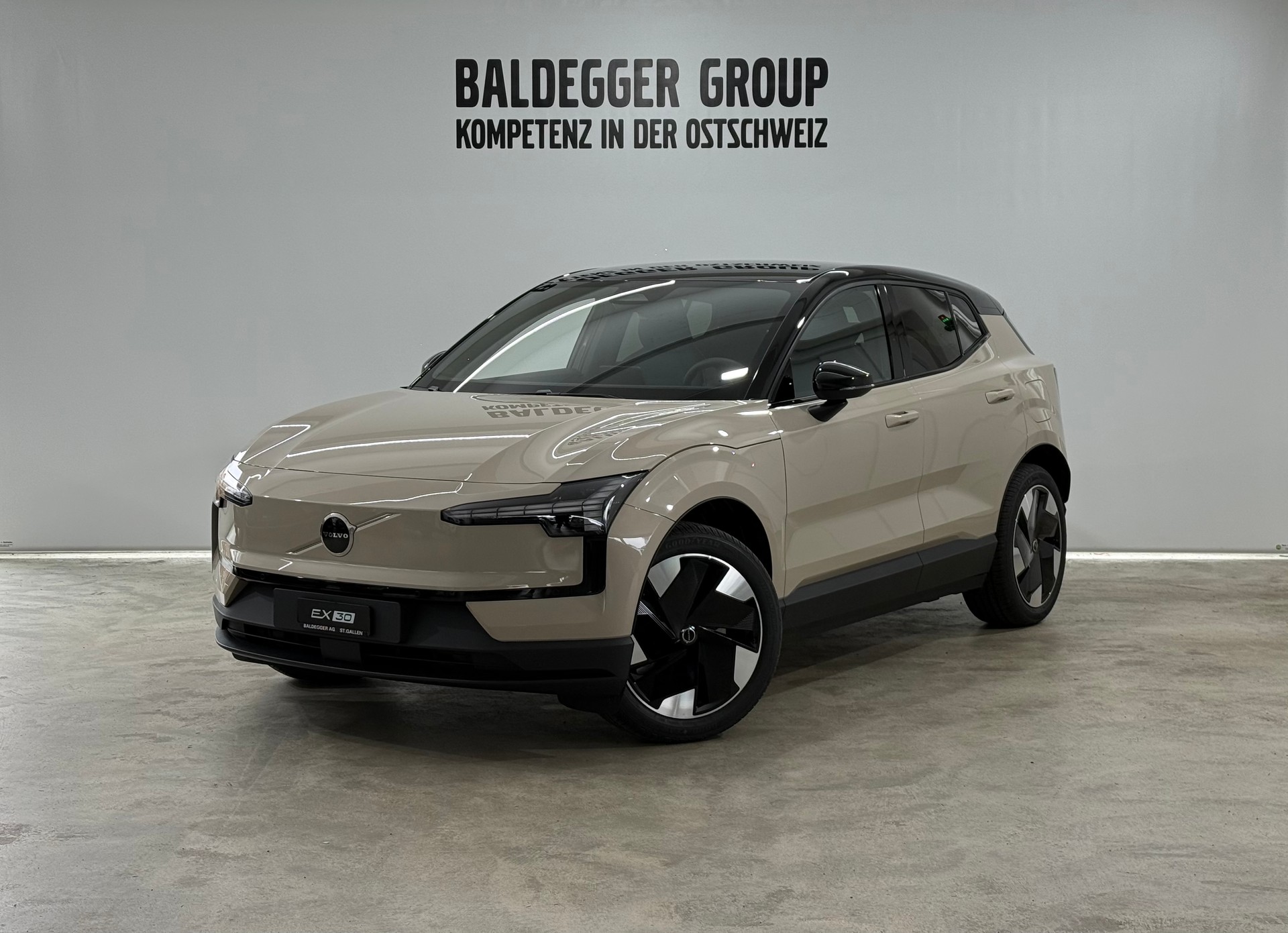 VOLVO EX 30 E60 Twin Plus Performance-image-0