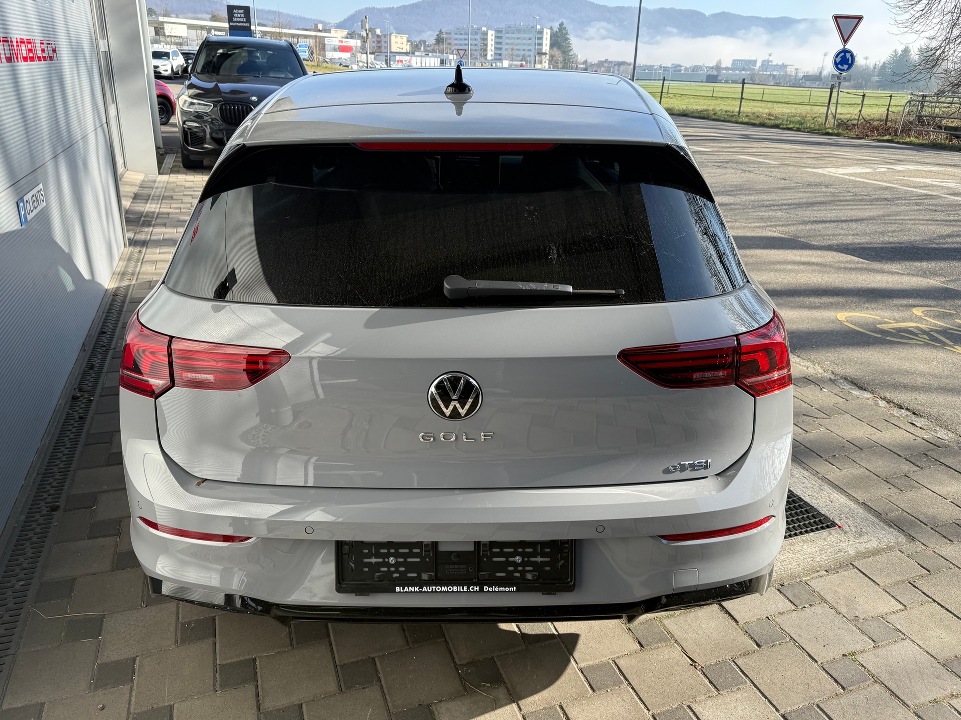 VW Golf 1.5 e TSI R-Line DSG / VENDUE VERKAUFT-image-4