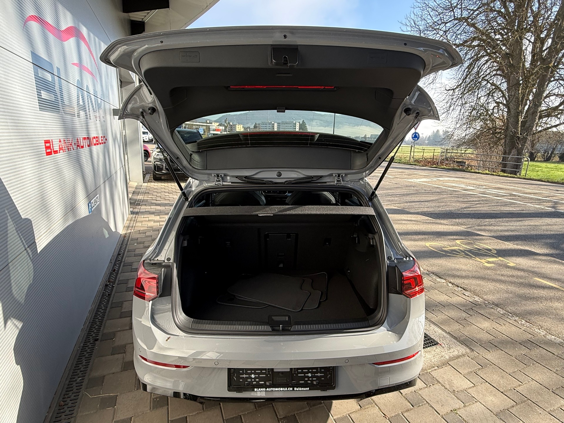 VW Golf 1.5 e TSI R-Line DSG / VENDUE VERKAUFT-image-5