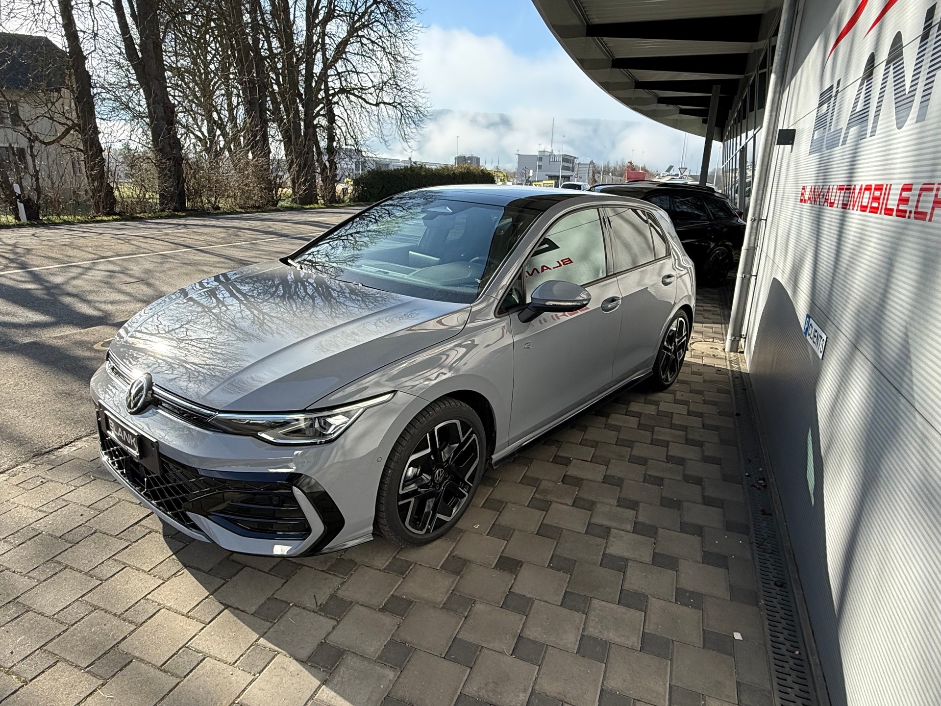 VW Golf 1.5 e TSI R-Line DSG / VENDUE VERKAUFT-image-2