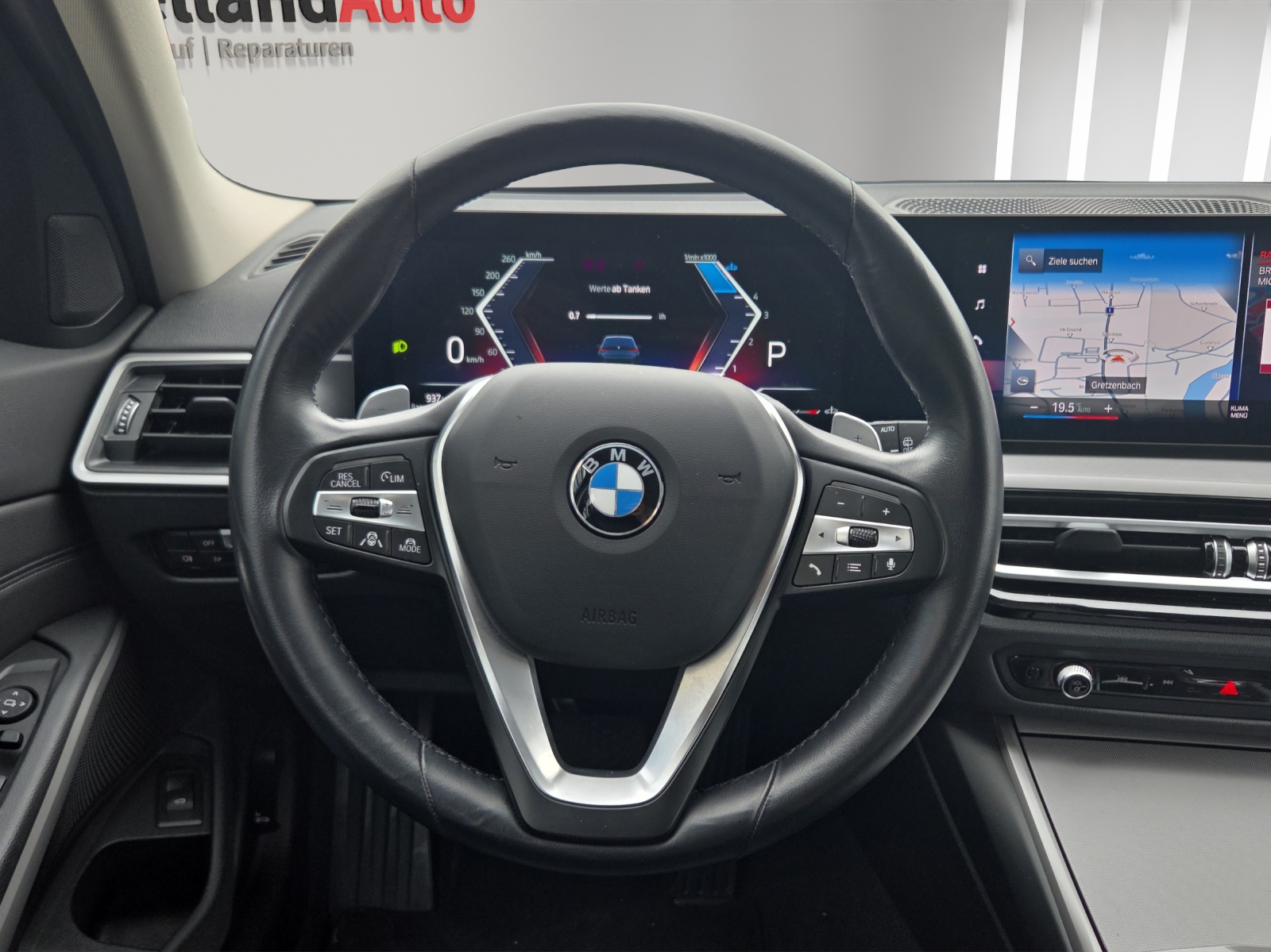 BMW 320d xDrive 48V Touring Steptronic-image-7