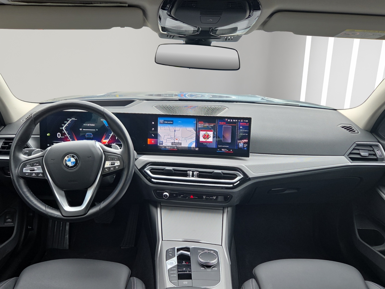 BMW 320d xDrive 48V Touring Steptronic-image-6