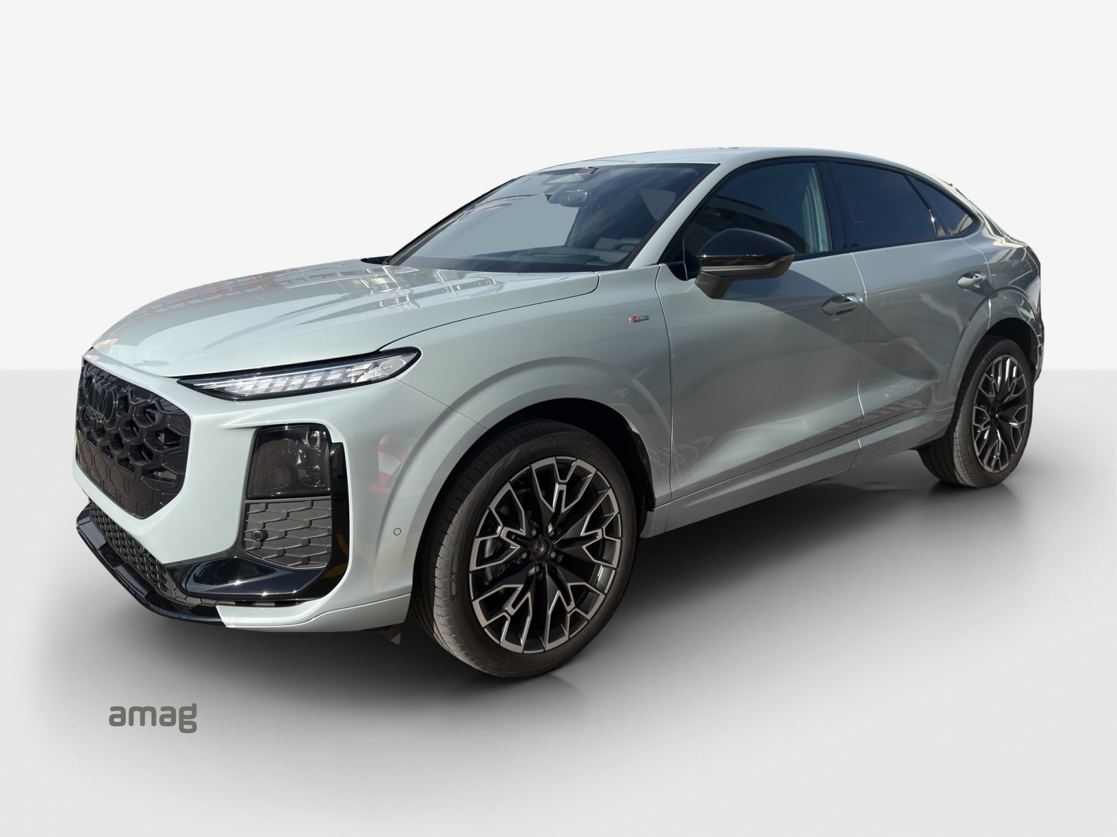 AUDI Q3 Sportback 110 kW TFSI S tronic-image-0