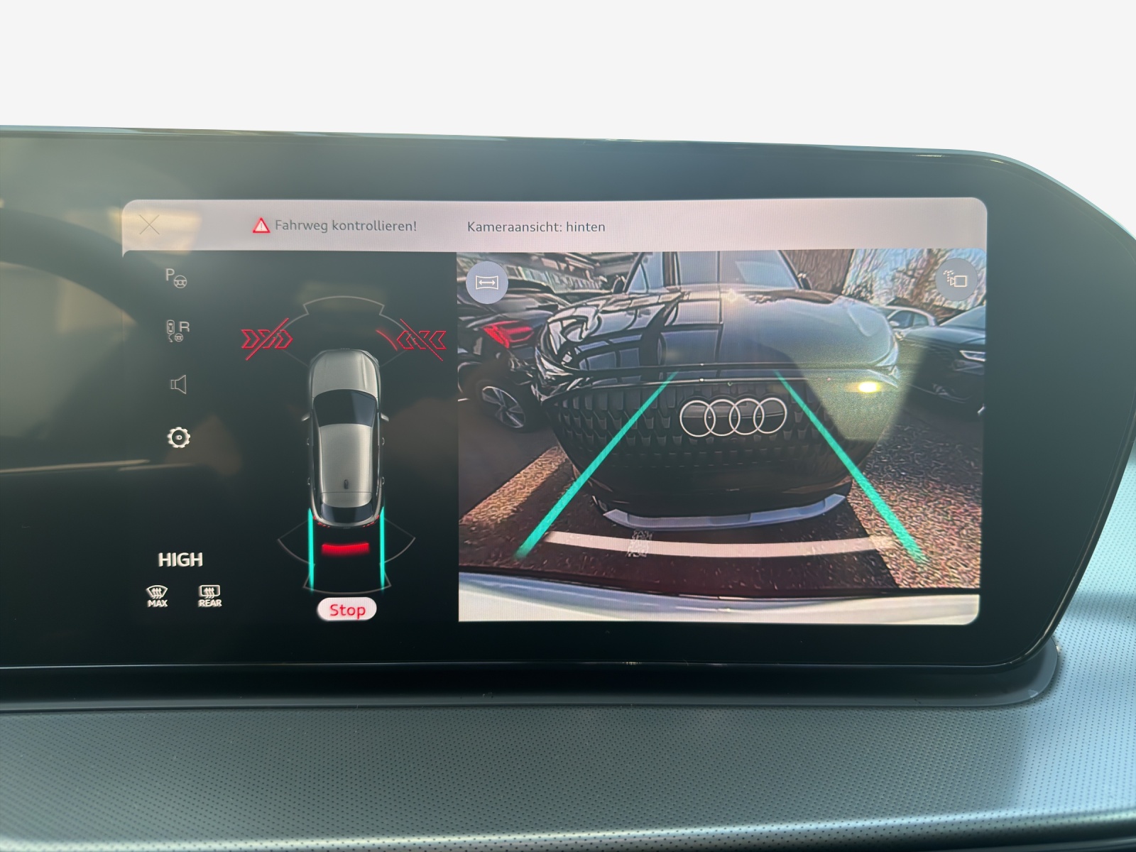 AUDI Q3 Sportback 110 kW TFSI S tronic-image-15