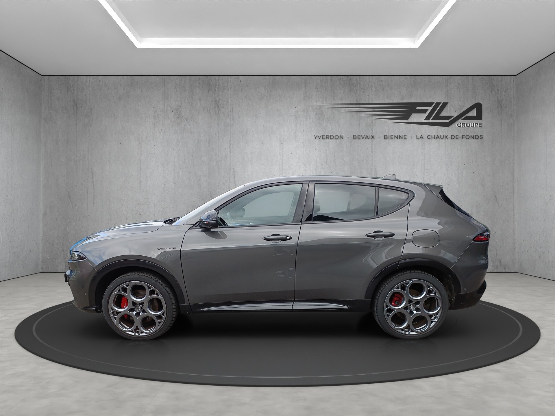 ALFA ROMEO Tonale 1.3 Plug-in Hybrid Veloce Q4-image-2
