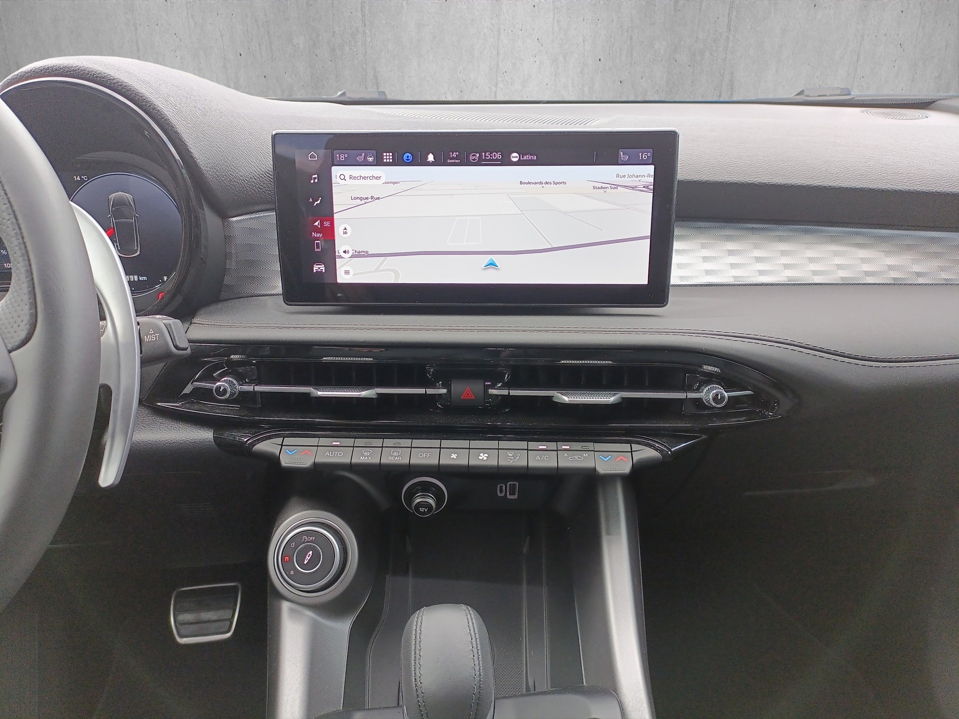 ALFA ROMEO Tonale 1.3 Plug-in Hybrid Veloce Q4-image-9
