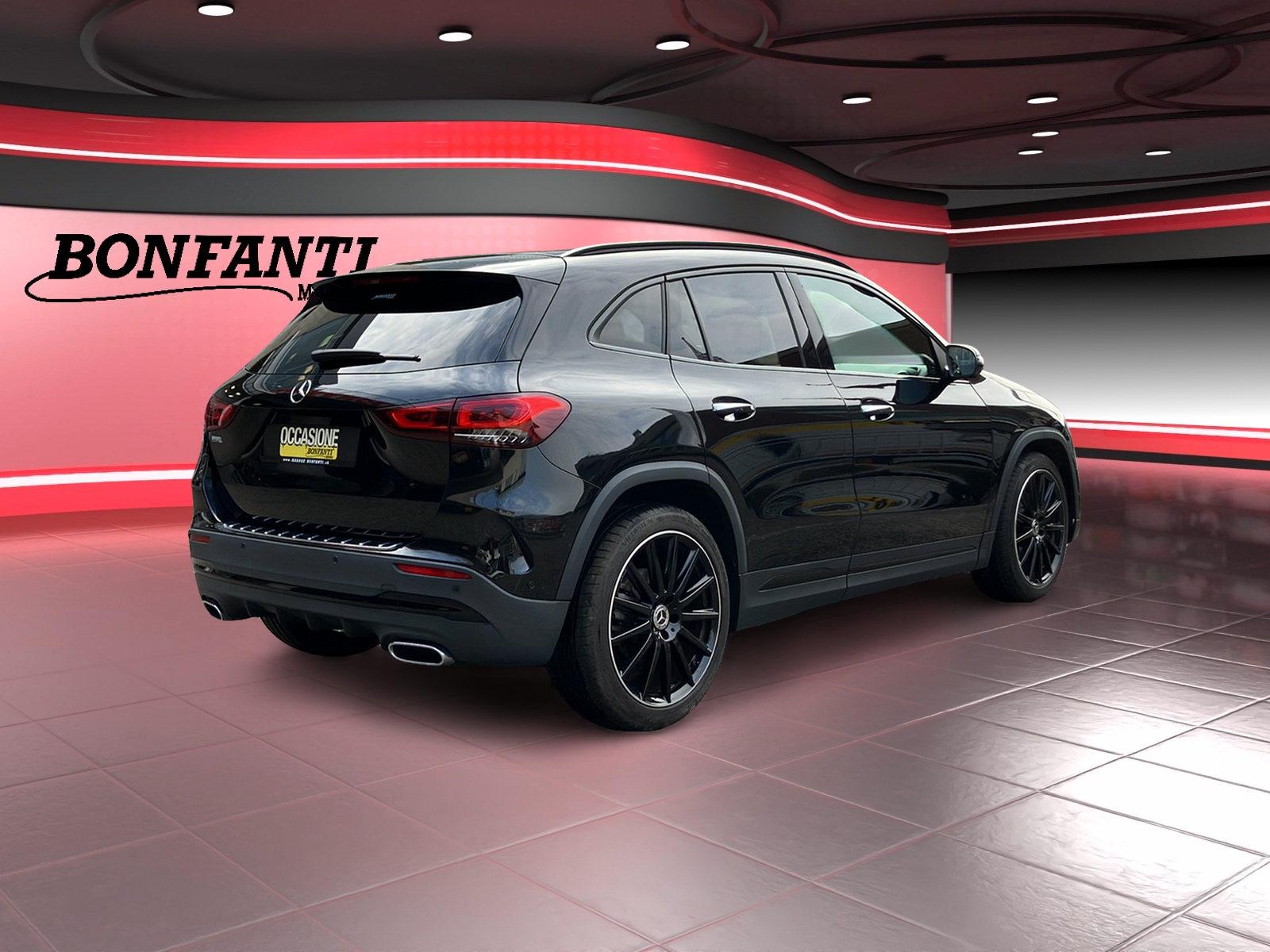 MERCEDES-BENZ GLA 200 AMG Line-image-7