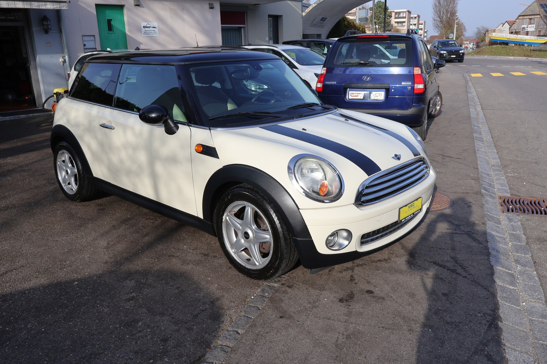 MINI Cooper-image-1
