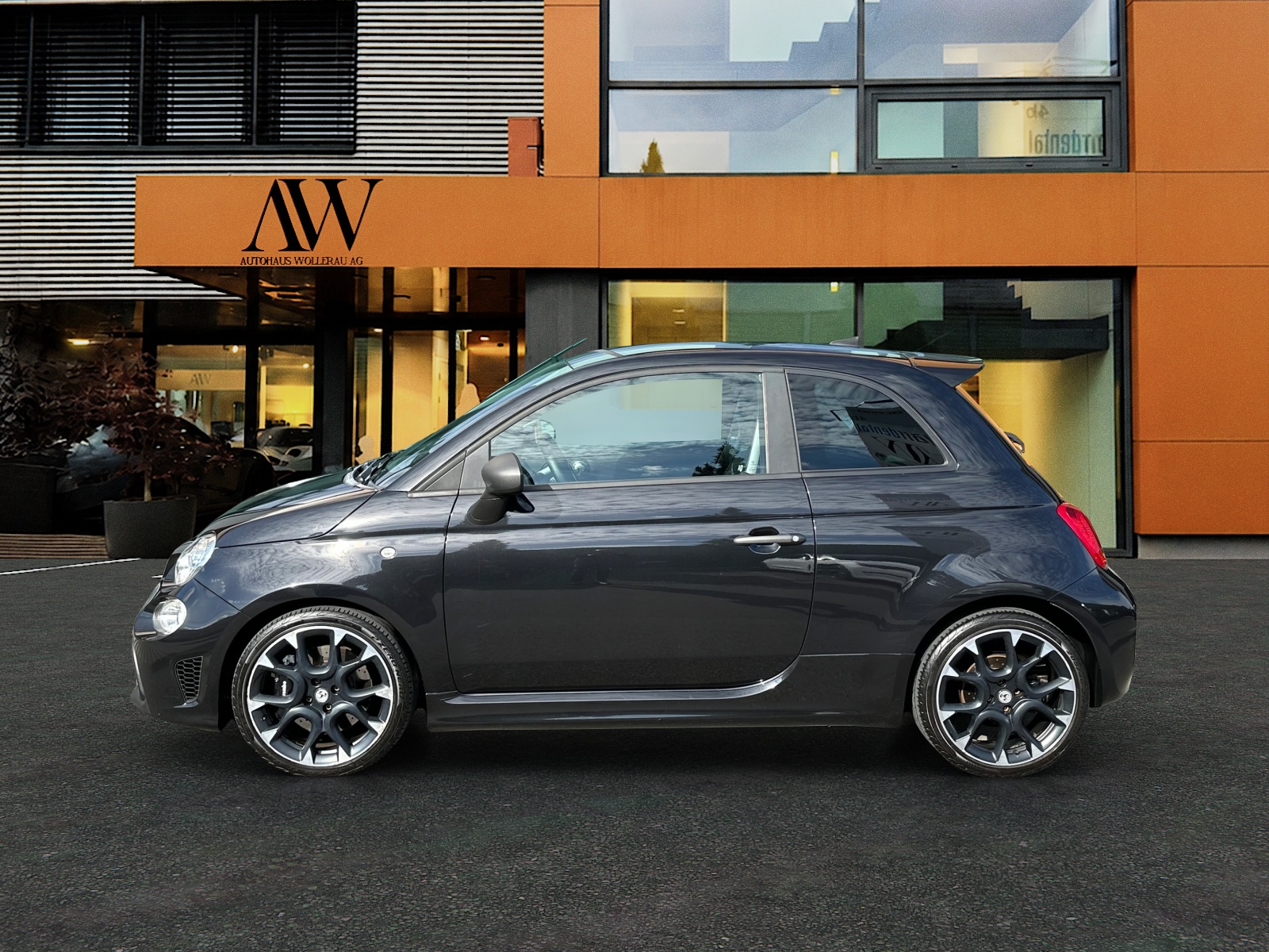 FIAT 595 Abarth 1.4 T-Jet 180 Competizione-image-0