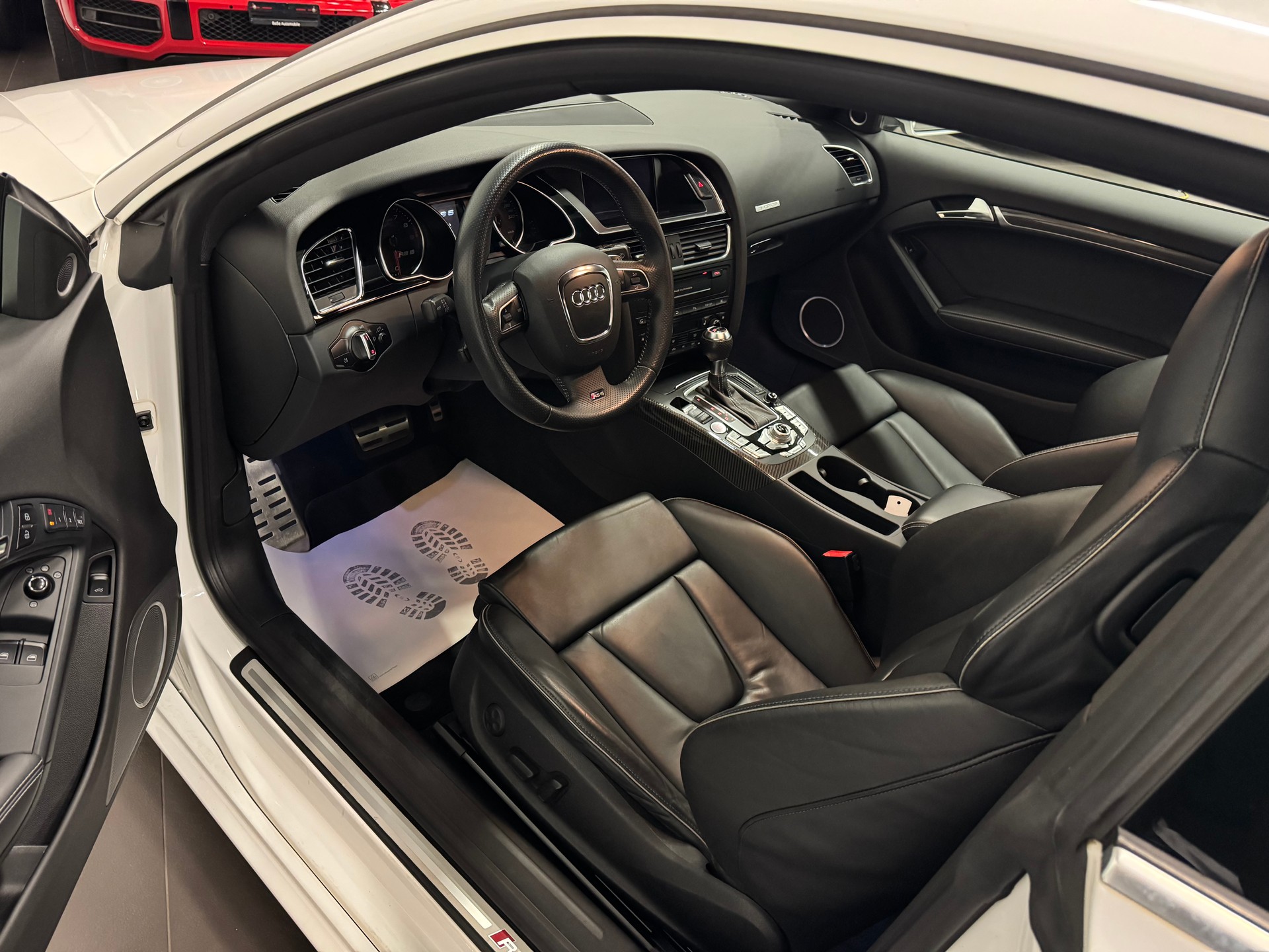 AUDI RS5 Coupé 4.2 FSI quattro S-tronic-image-15