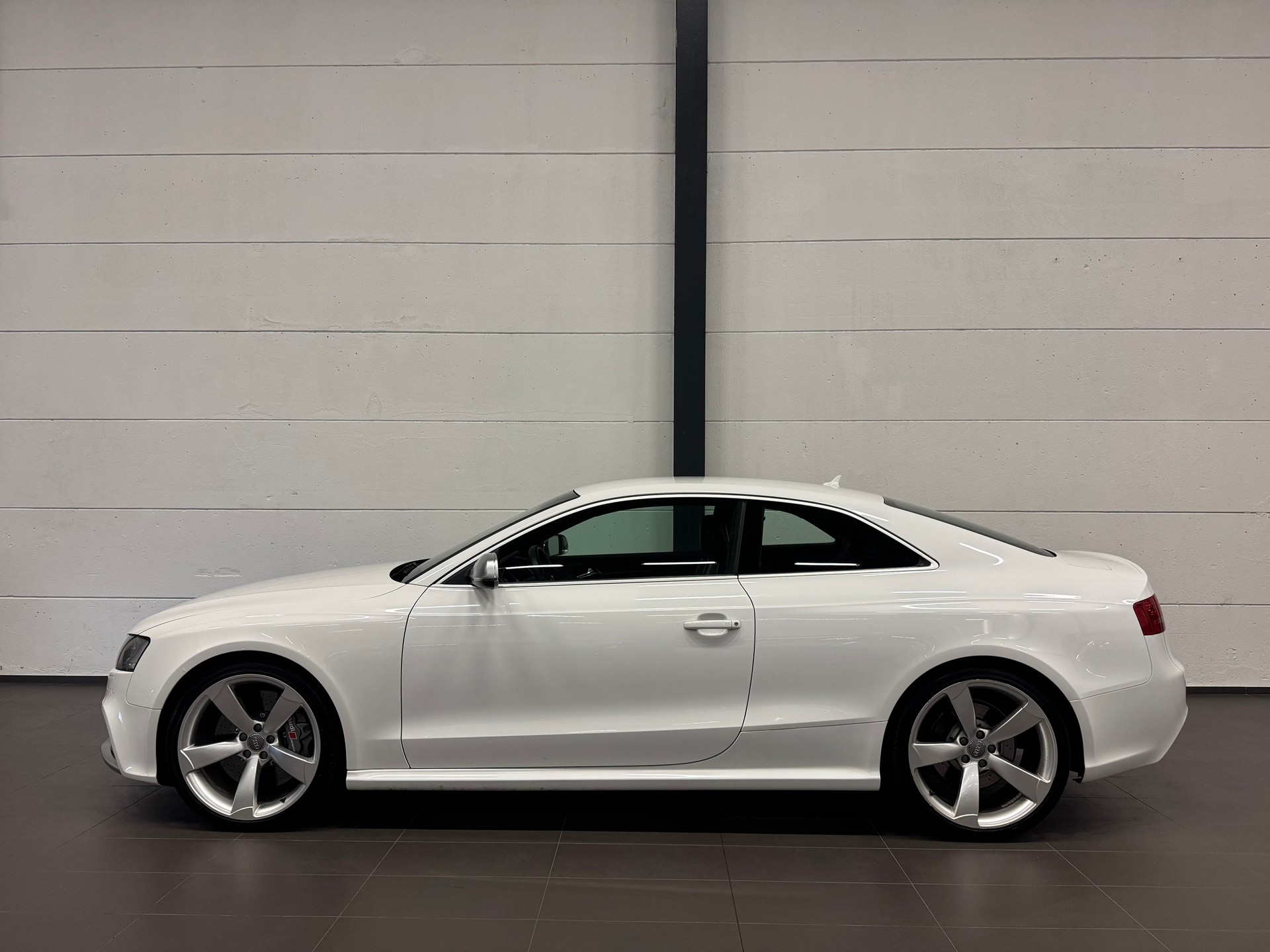 AUDI RS5 Coupé 4.2 FSI quattro S-tronic-image-9