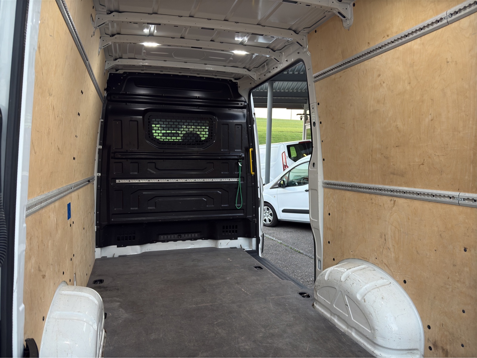 VW Crafter 35 2.0 TDI Entry L3H3 Nutzlast:1150KG*Klima*Holzverkleidung*-image-17