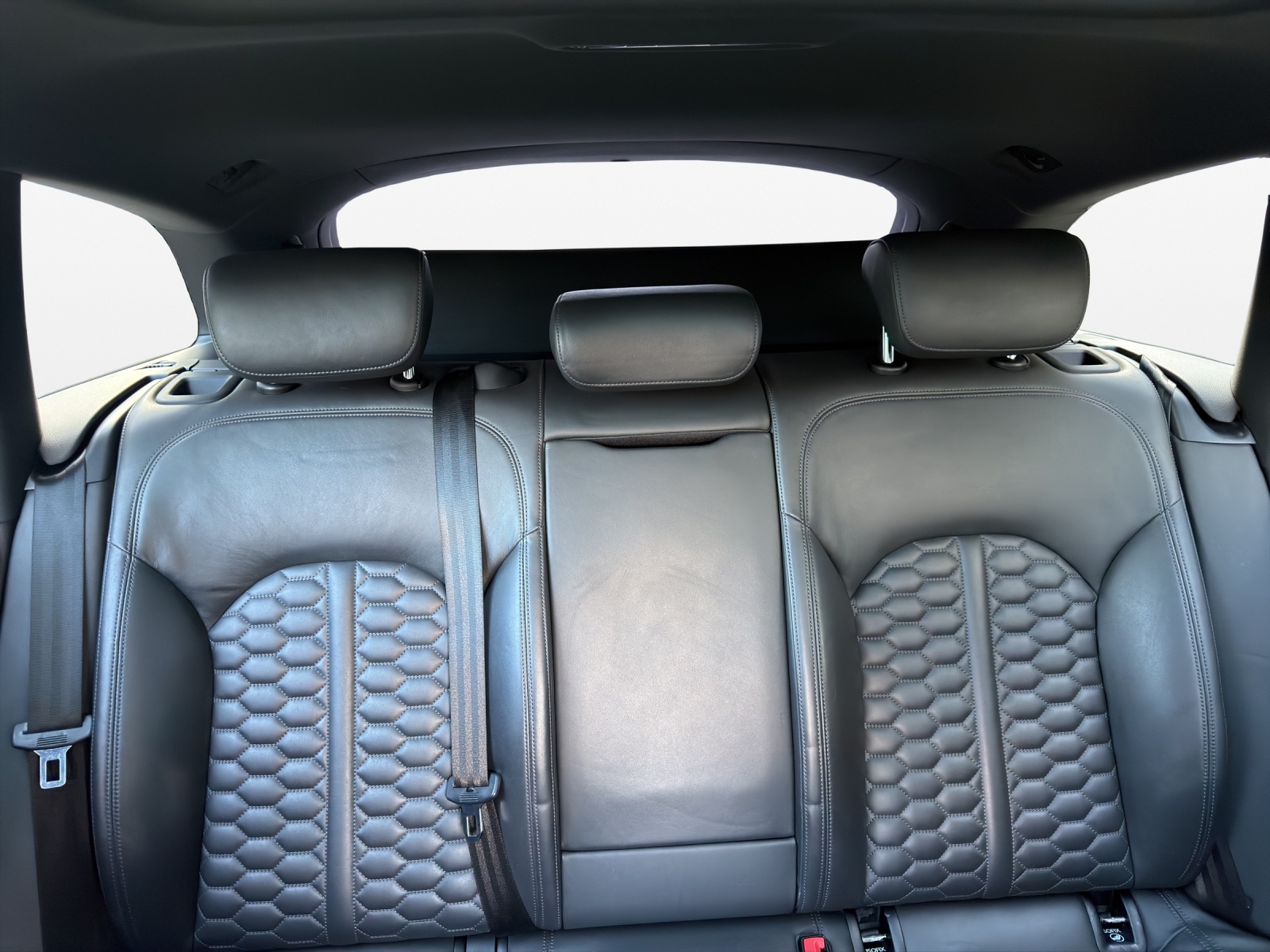 AUDI RS6 Avant 4.0 TFSI V8 quattro Tiptronic-image-18