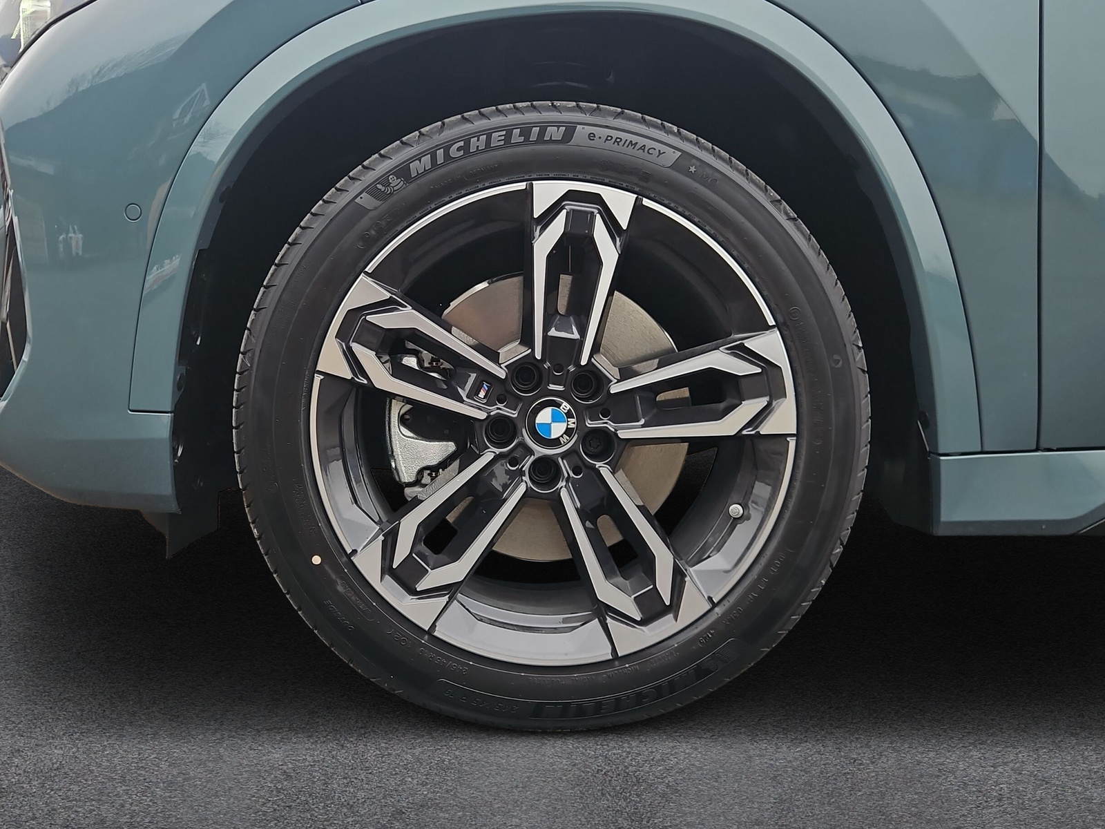 BMW X1 xDrive 23i 48V M Sport-image-8