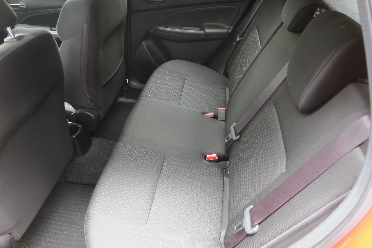 SUZUKI Swift 1.2 Compact Top Hybrid 4x4-image-12