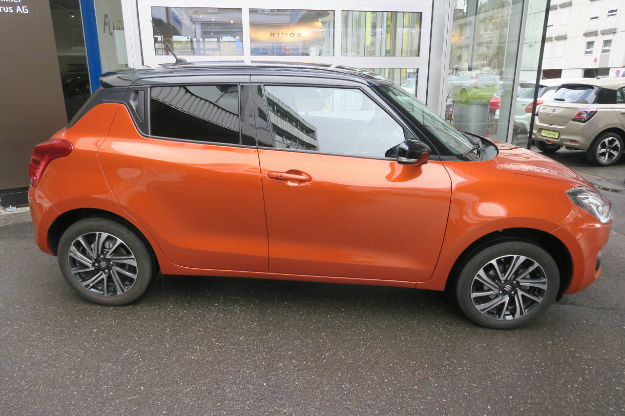 SUZUKI Swift 1.2 Compact Top Hybrid 4x4-image-1