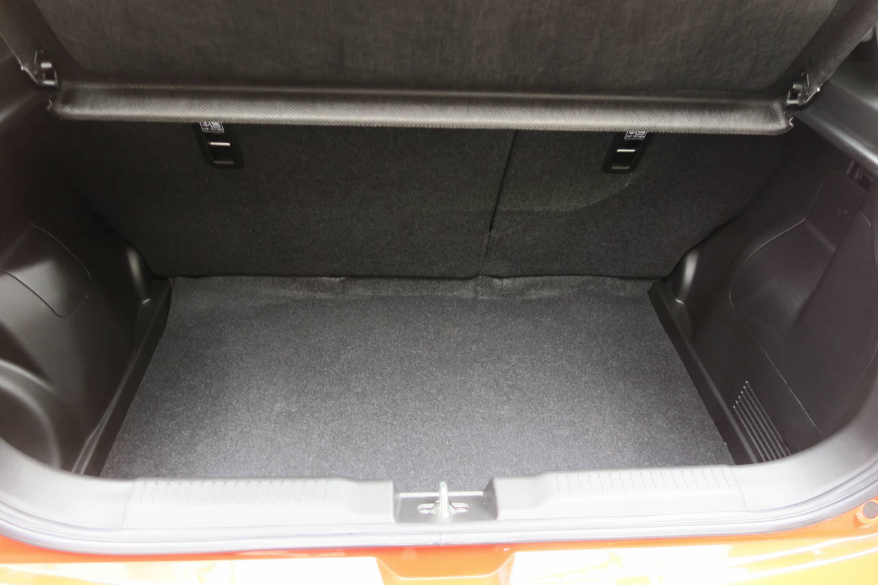 SUZUKI Swift 1.2 Compact Top Hybrid 4x4-image-13