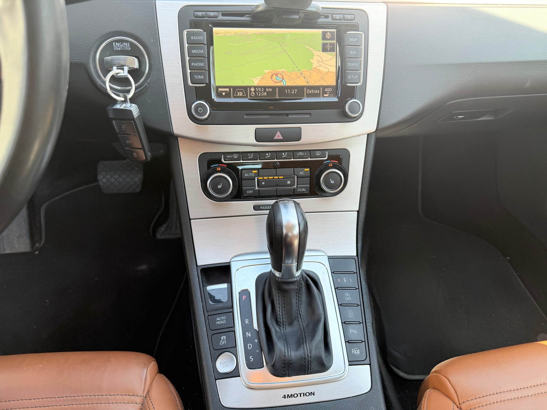 VW Passat CC 2.0 TDI BMT 4Motion DSG-image-11