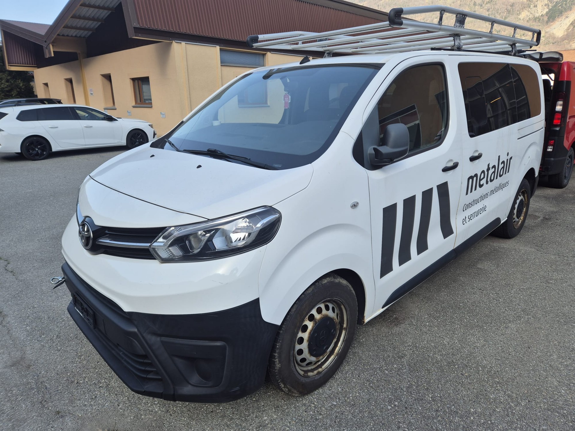 TOYOTA Proace 1.5D Combi L1-image-2