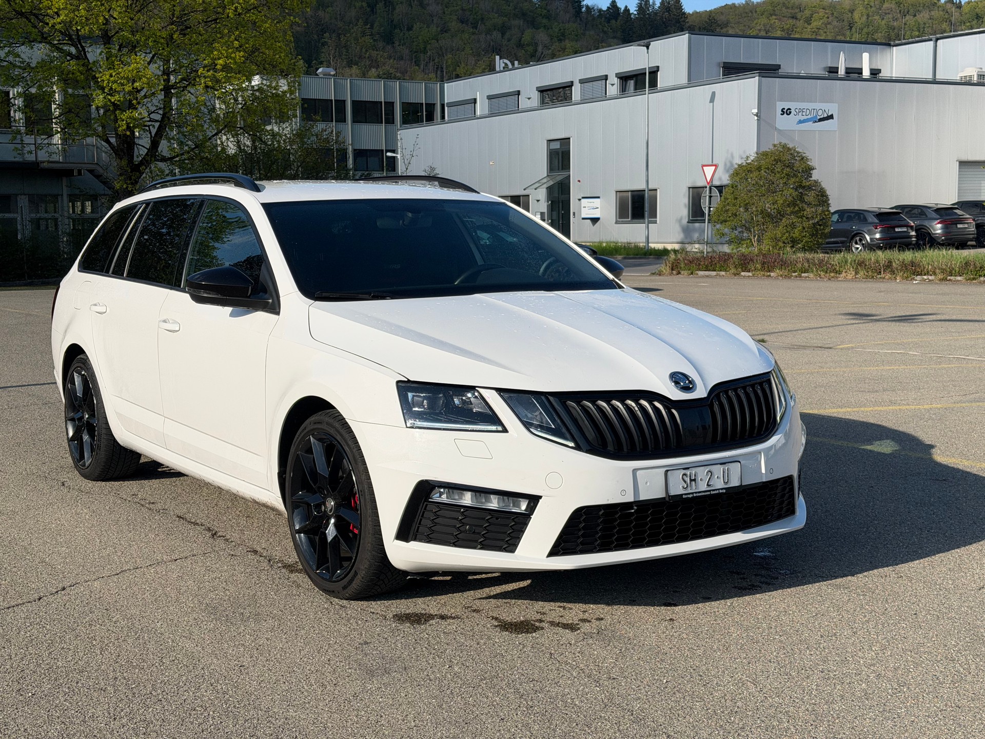 SKODA Octavia Combi 2.0 TDI RS 4x4 DSG-image-2