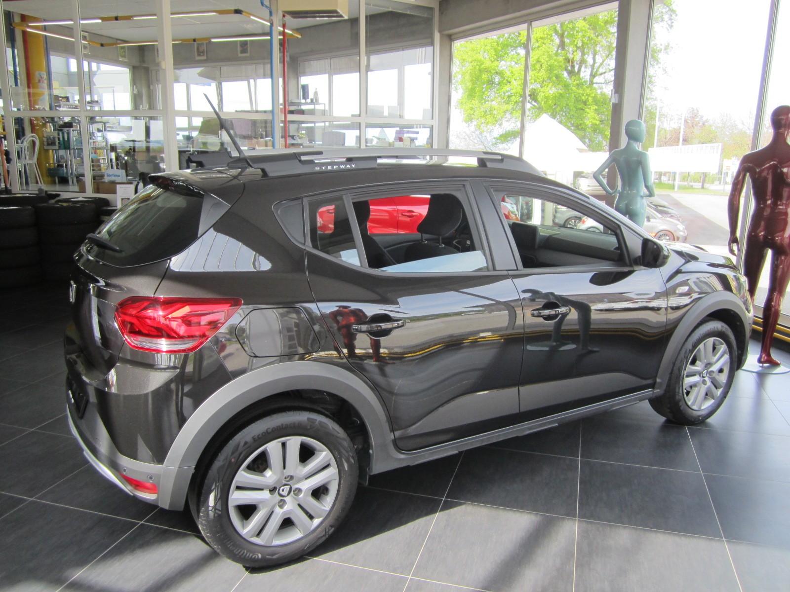 DACIA Sandero 1.0 TCe Stepway Comfort-image-3