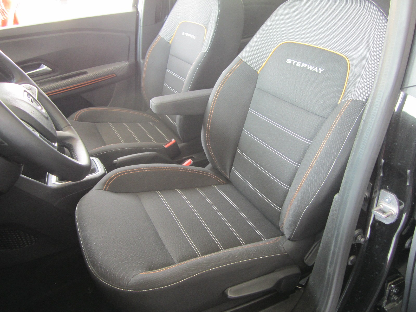 DACIA Sandero 1.0 TCe Stepway Comfort-image-5
