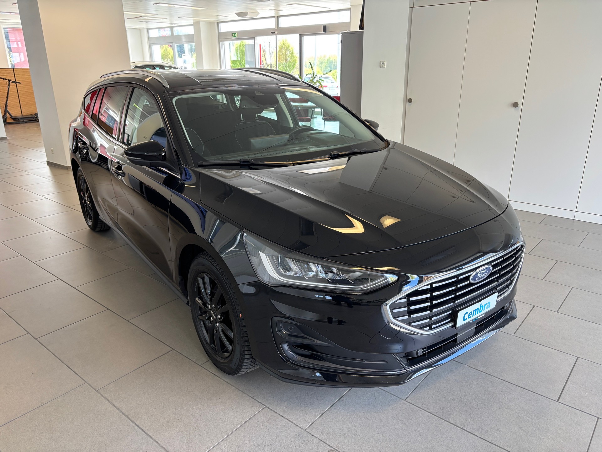 FORD Focus 1.0 MHEV Titanium X Automat-image-1