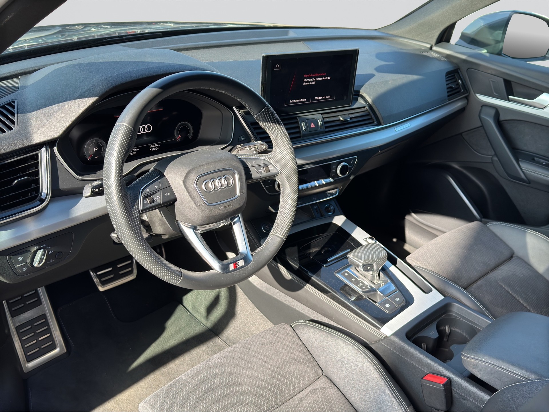 AUDI Q5 Sportback 40 TFSI S line quattro S-tronic-image-6