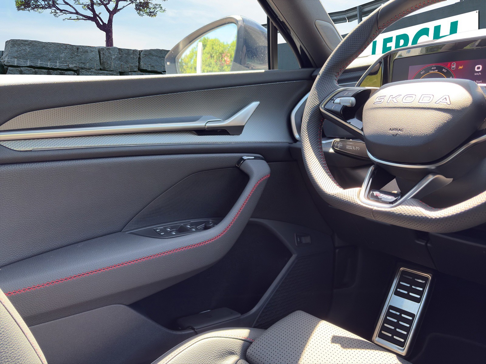SKODA Kodiaq 2.0 TSI RS 4x4-image-13