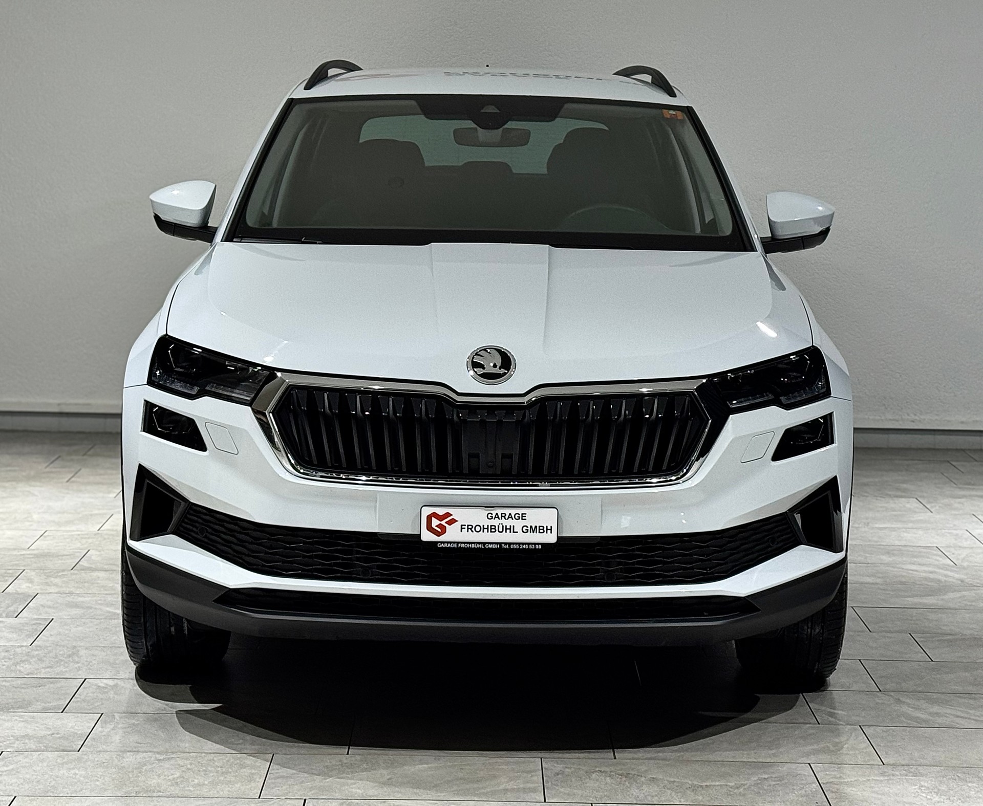 SKODA Karoq 2.0 TDI CR Style 4x4 DSG | AHK 2100Kg | 1.Hand-image-2