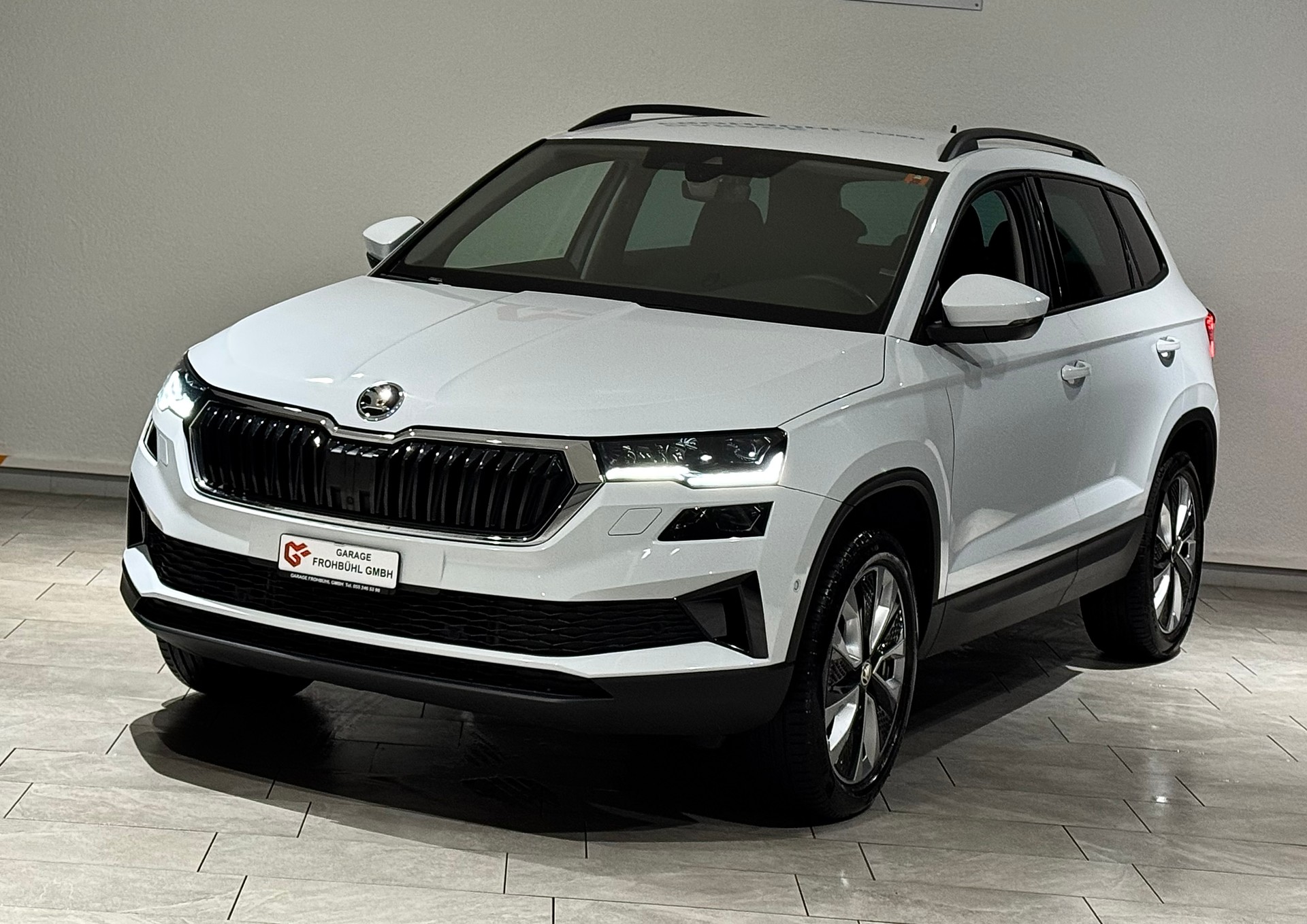 SKODA Karoq 2.0 TDI CR Style 4x4 DSG | AHK 2100Kg | 1.Hand-image-0