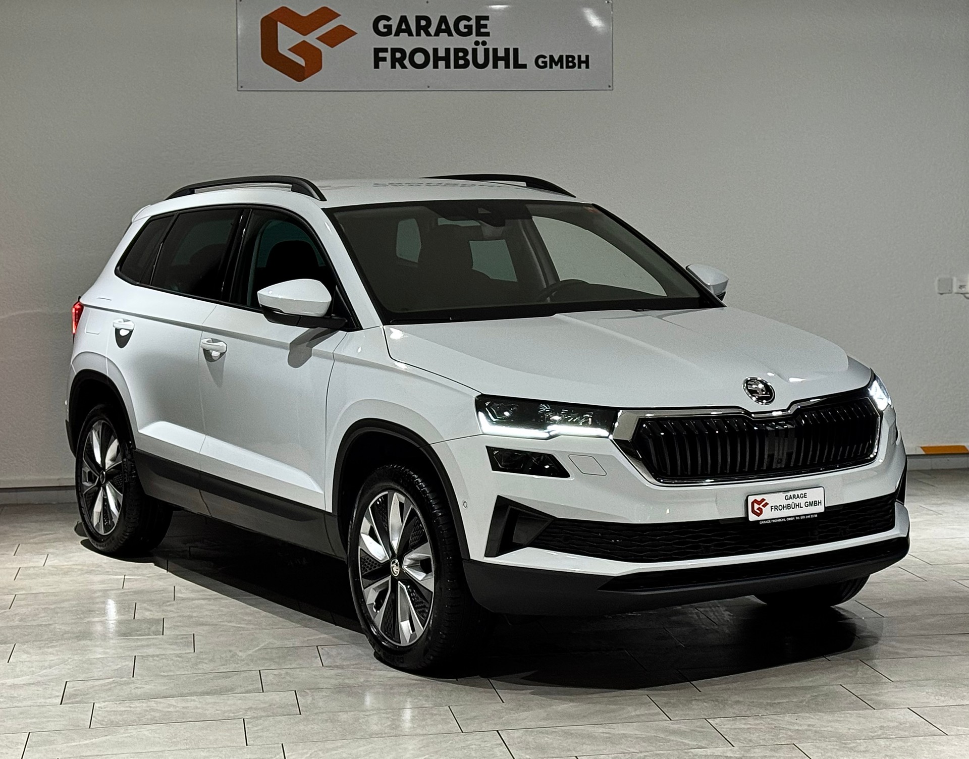 SKODA Karoq 2.0 TDI CR Style 4x4 DSG | AHK 2100Kg | 1.Hand-image-3