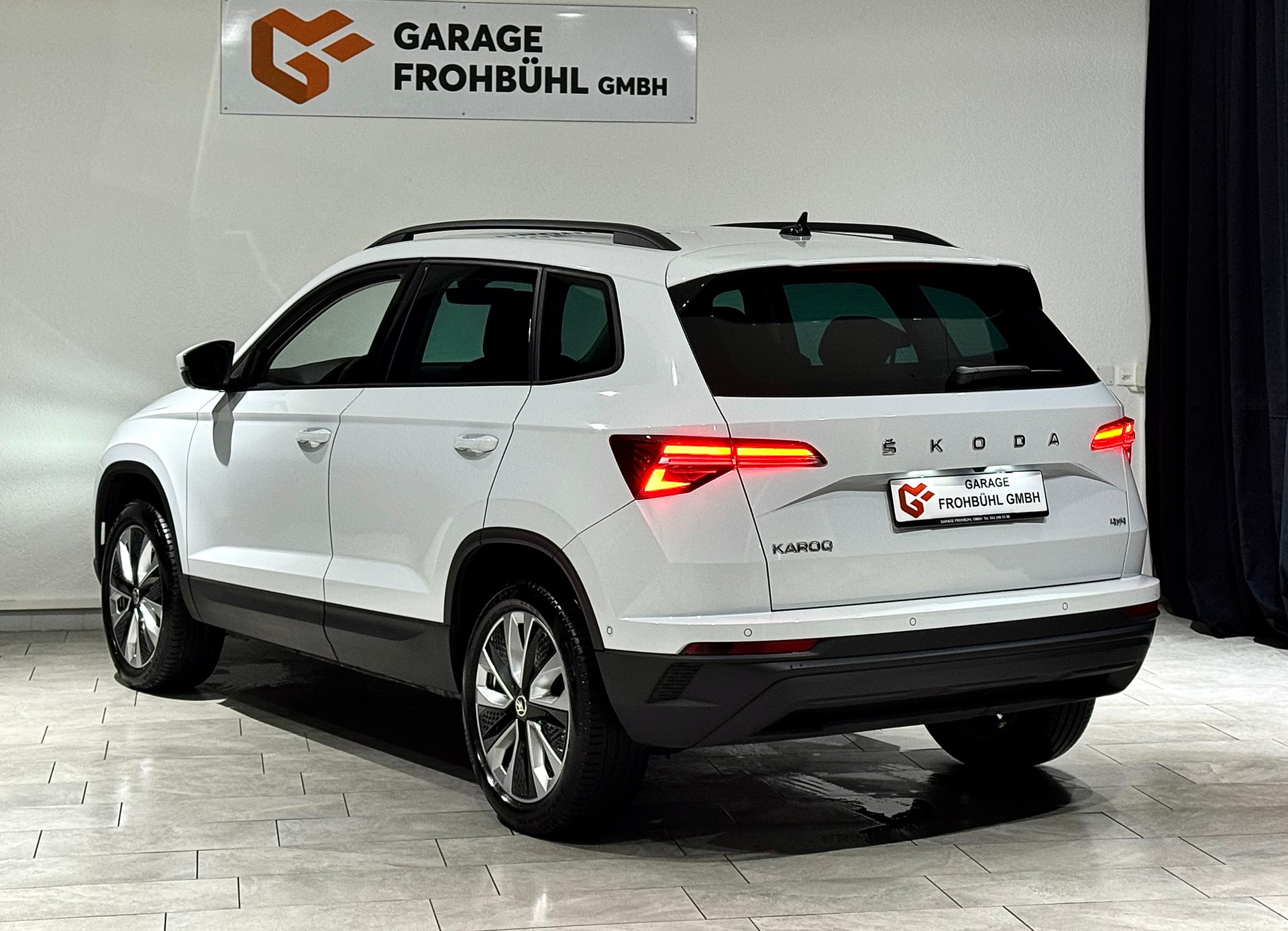 SKODA Karoq 2.0 TDI CR Style 4x4 DSG | AHK 2100Kg | 1.Hand-image-5