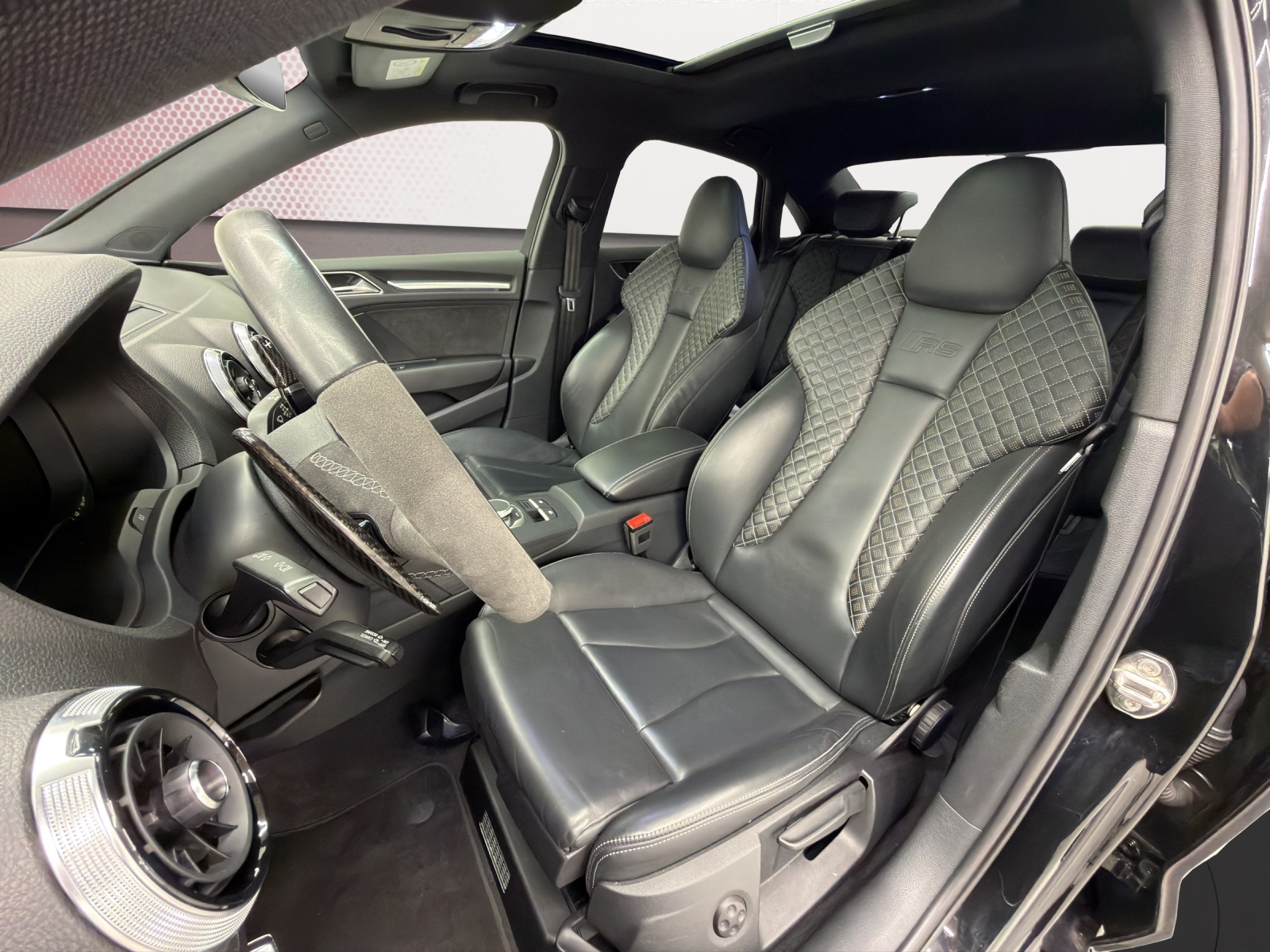 AUDI RS3 Limousine 2.5 TSI quattro S-tronic-image-11