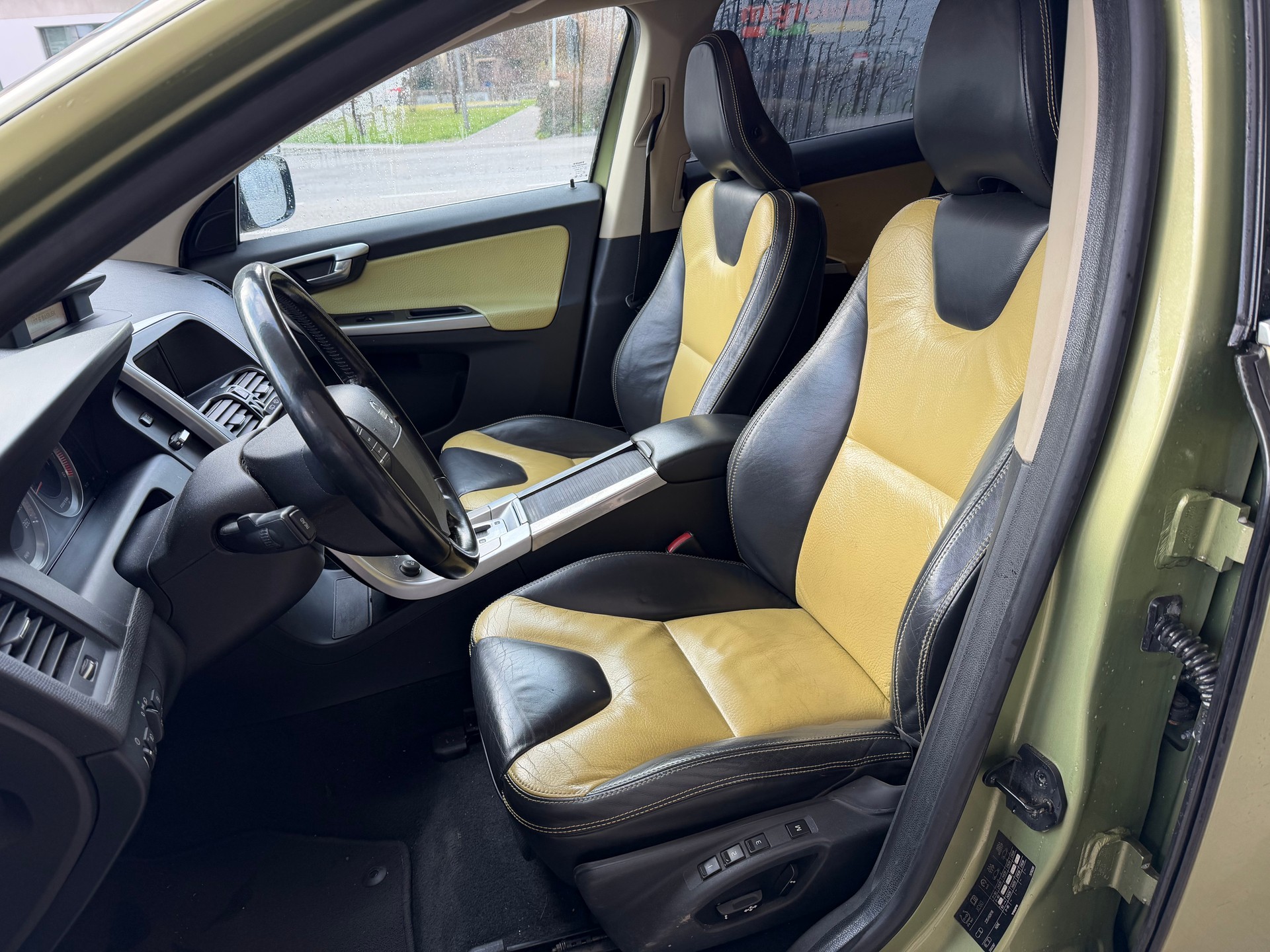 VOLVO XC60 T6 AWD Summum Geartronic-image-11