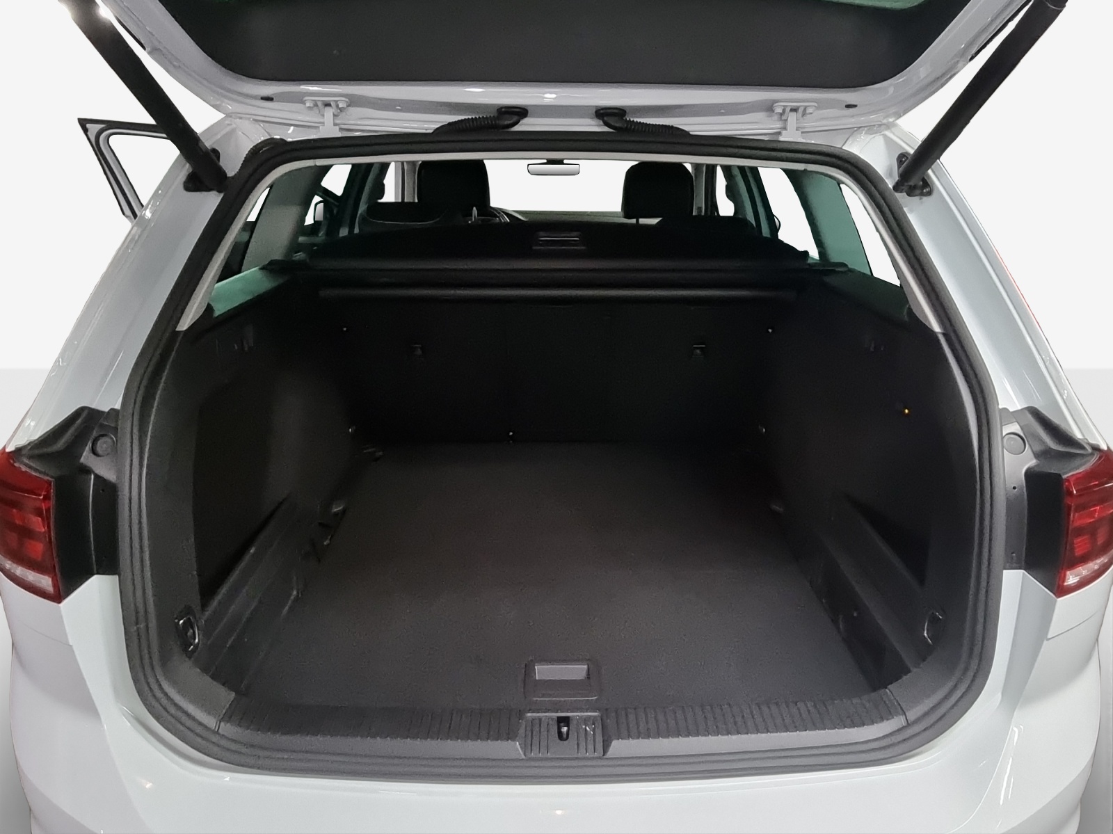 VW Passat 2.0 TDI BMT Elegance 4Motion DSG-image-12