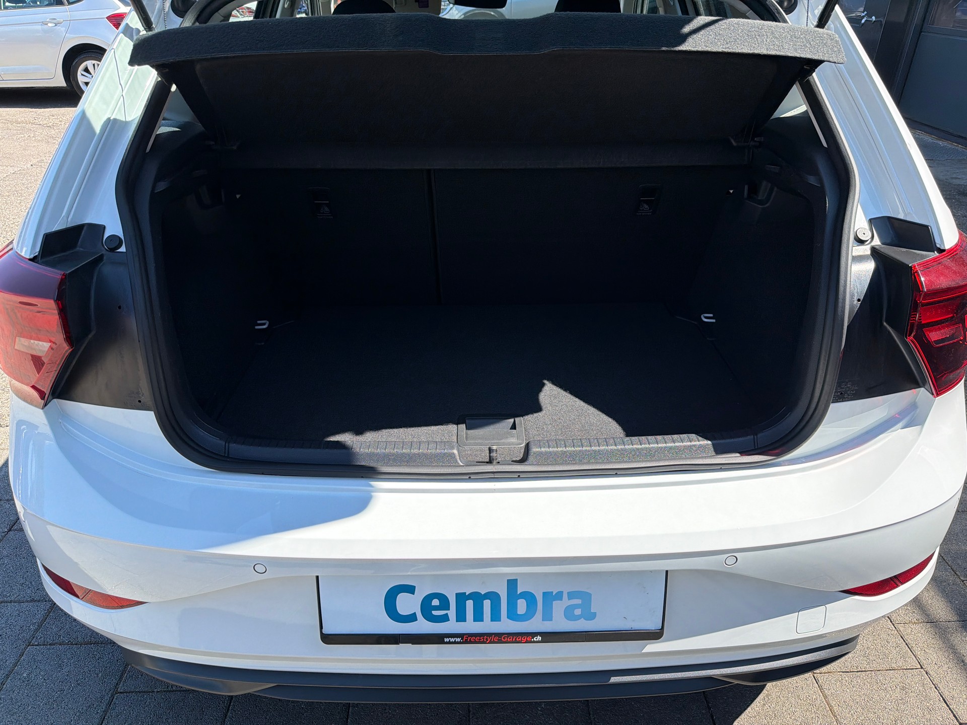 VW Polo 1.0 TSI Basis-image-5