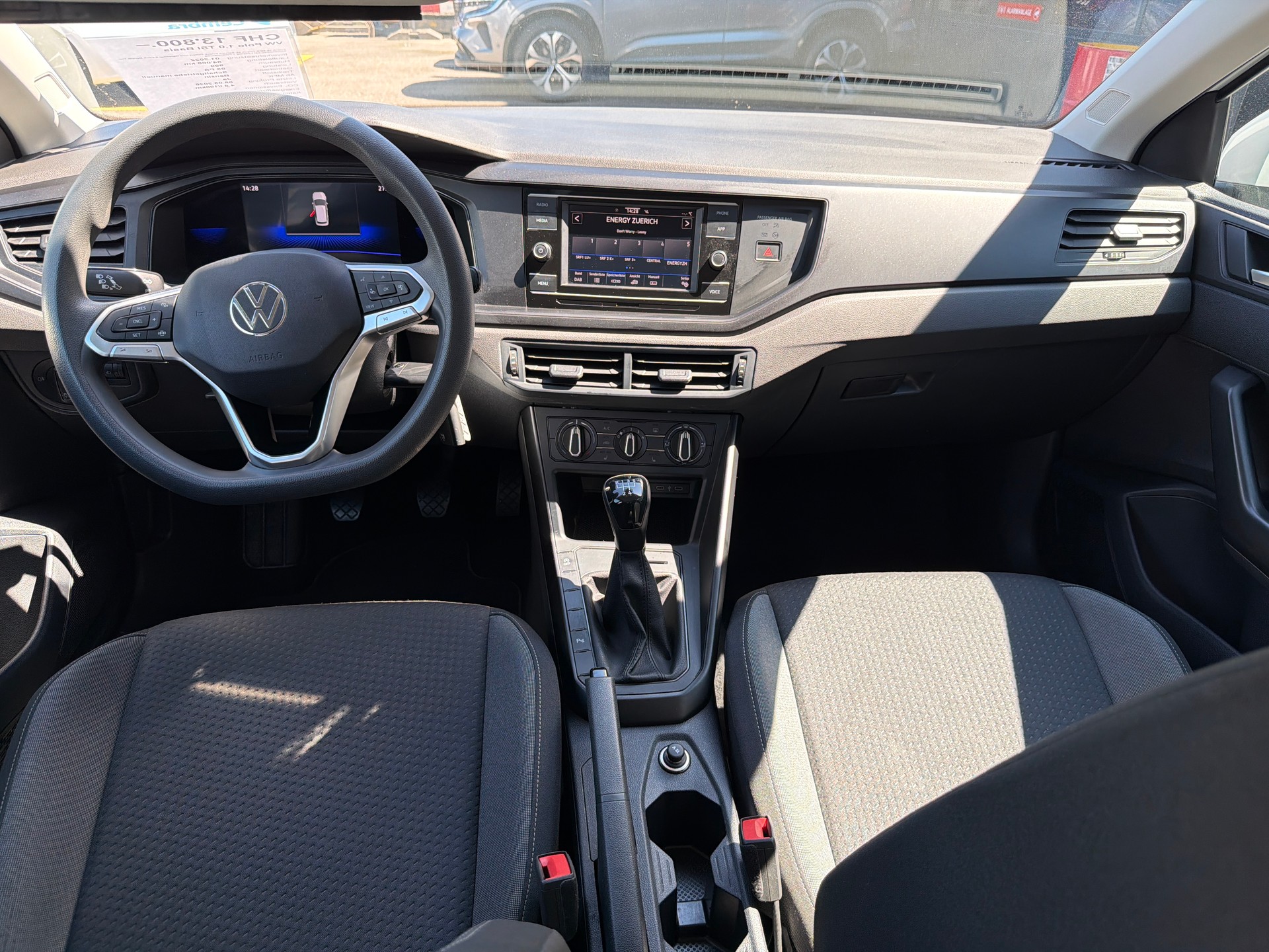 VW Polo 1.0 TSI Basis-image-9
