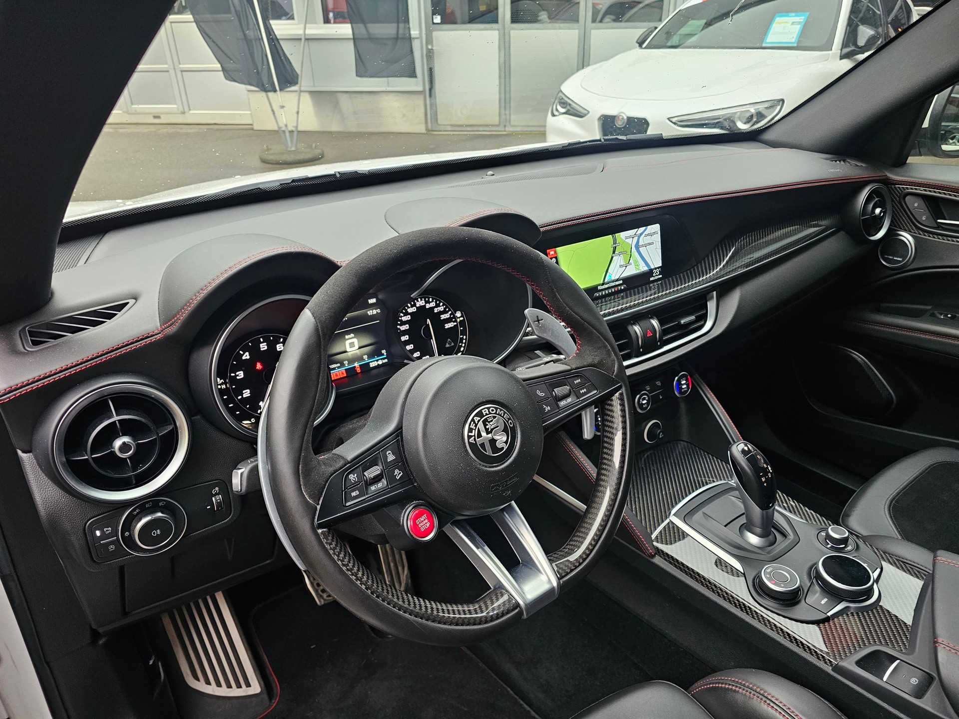 ALFA ROMEO Stelvio 2.9 V6 Quadrifoglio-image-4