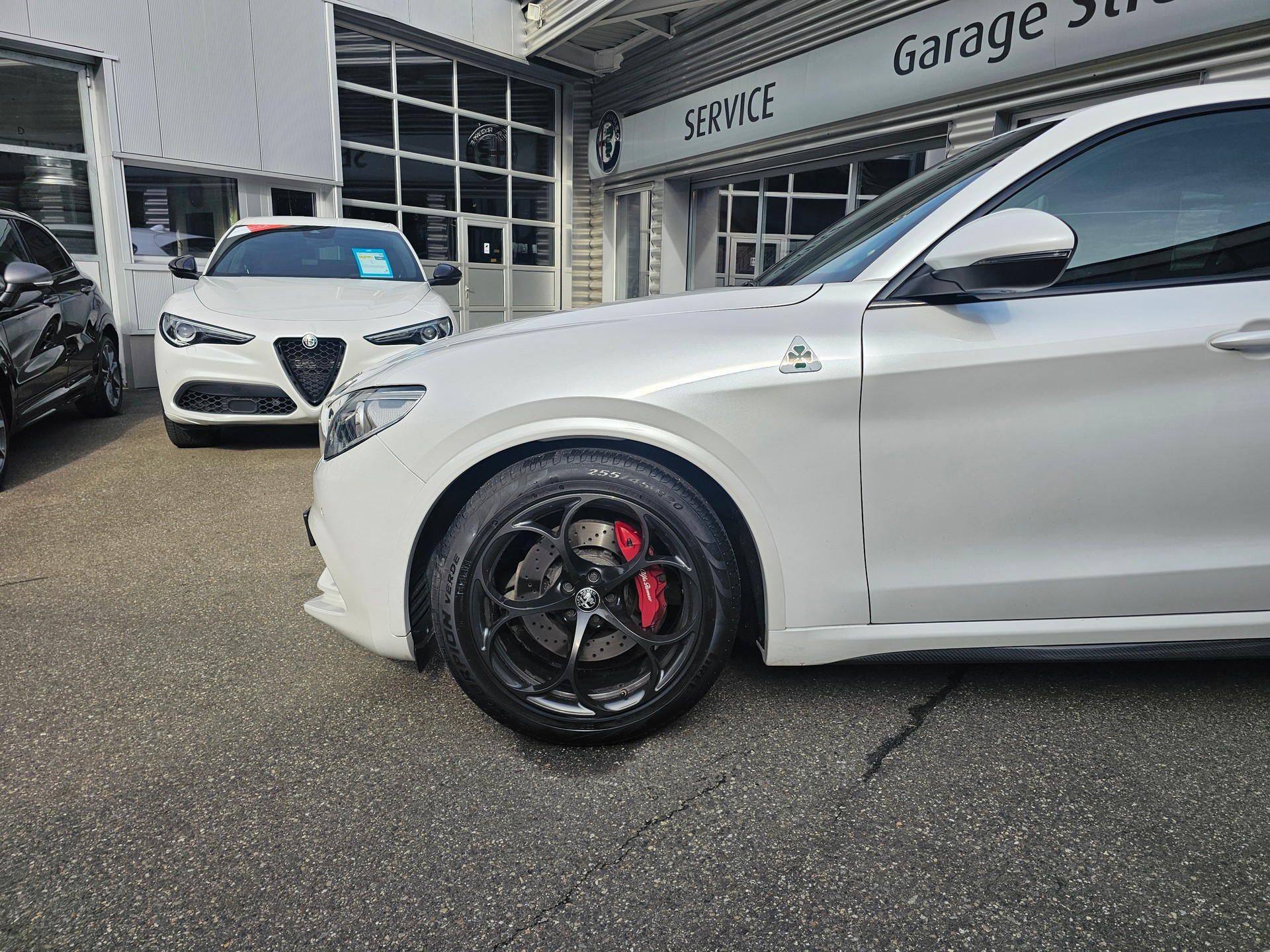 ALFA ROMEO Stelvio 2.9 V6 Quadrifoglio-showroom-element-3