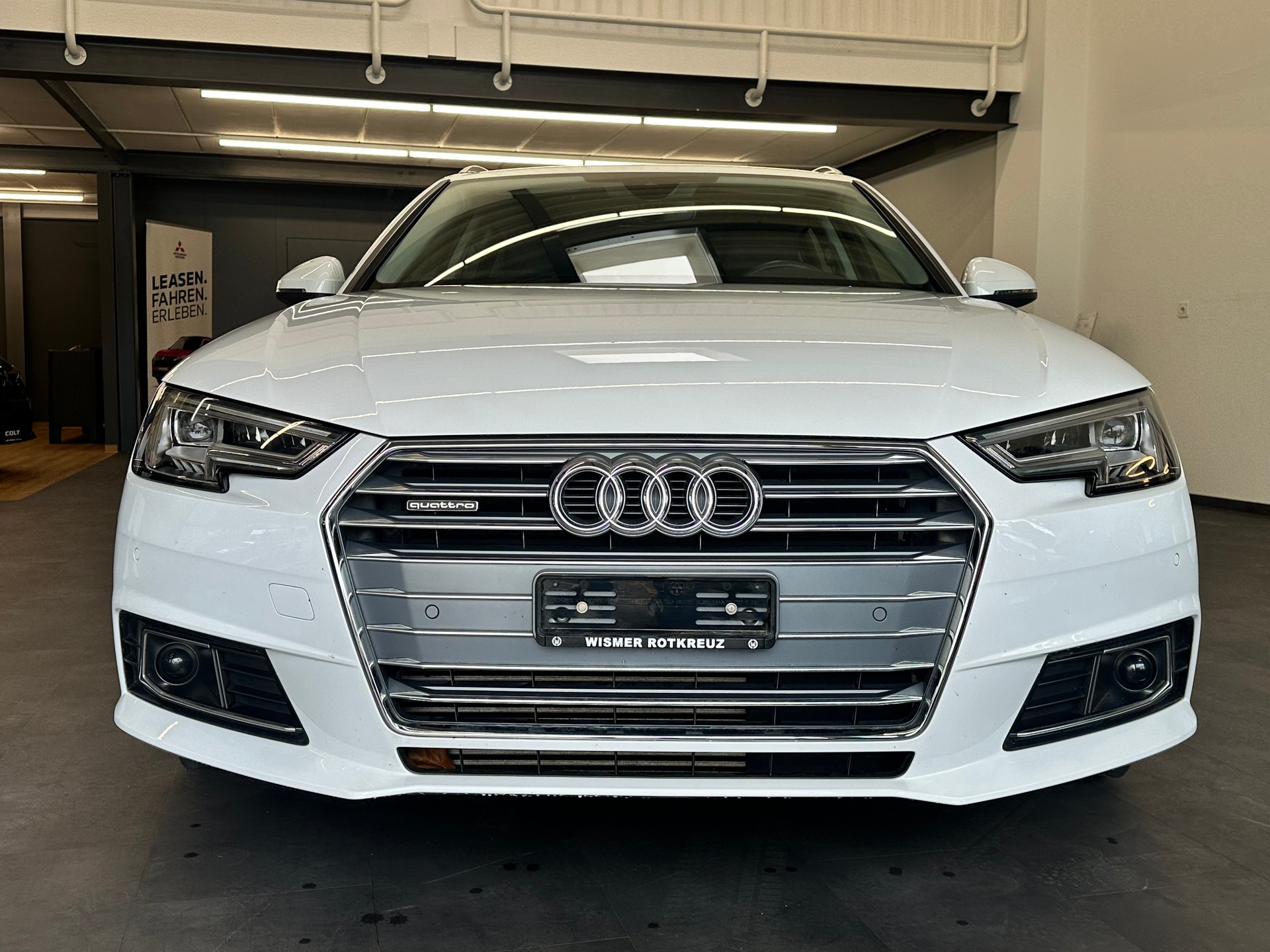 AUDI A4 Avant 2.0 TFSI Sport quattro S-tronic-image-7