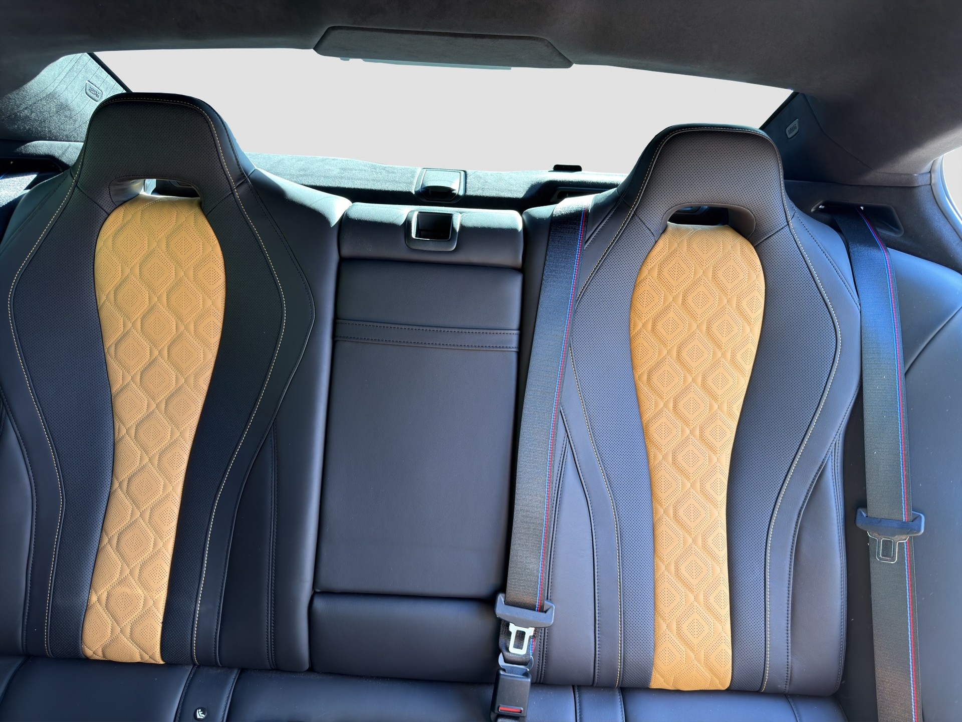 BMW M8 xDrive M Competition Steptronic-image-10