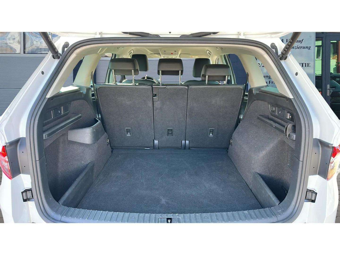 SKODA Kodiaq 2.0 TSI 4x4 L&K mit AHK & Standheizung-image-14
