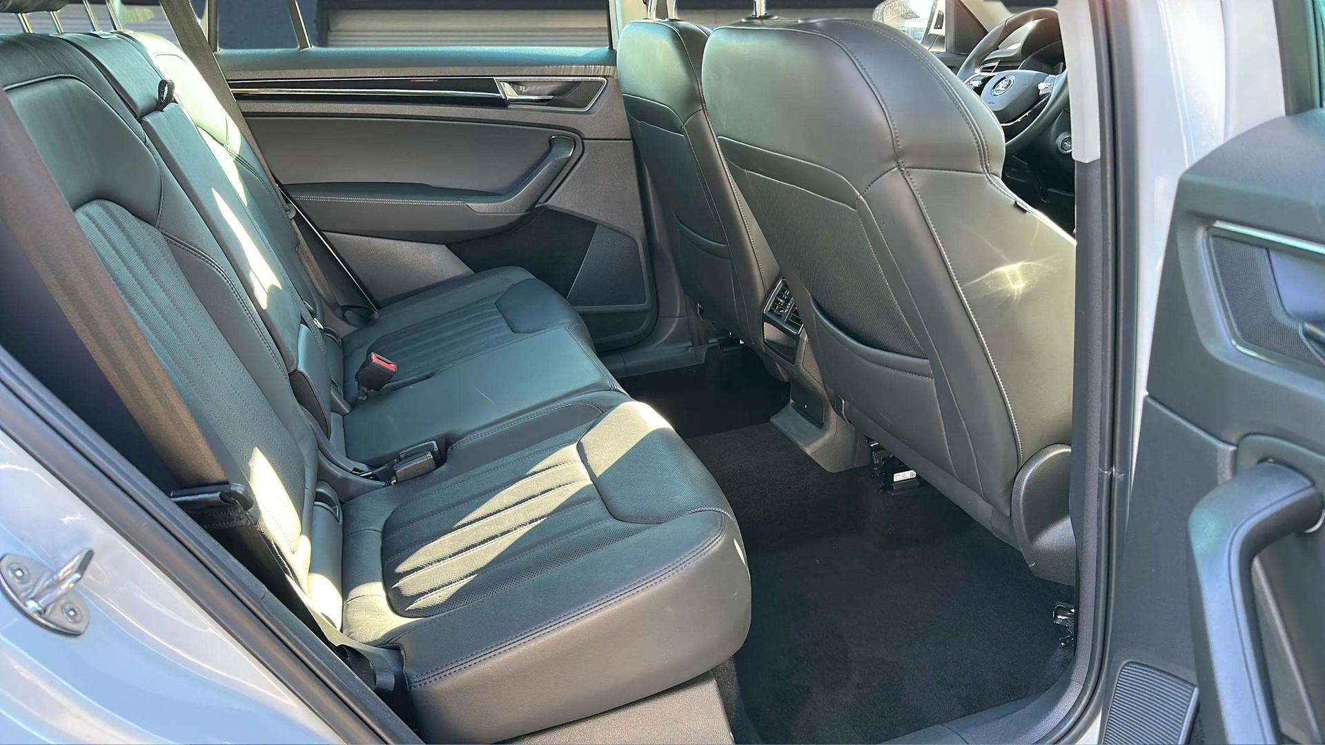 SKODA Kodiaq 2.0 TSI 4x4 L&K mit AHK & Standheizung-image-13