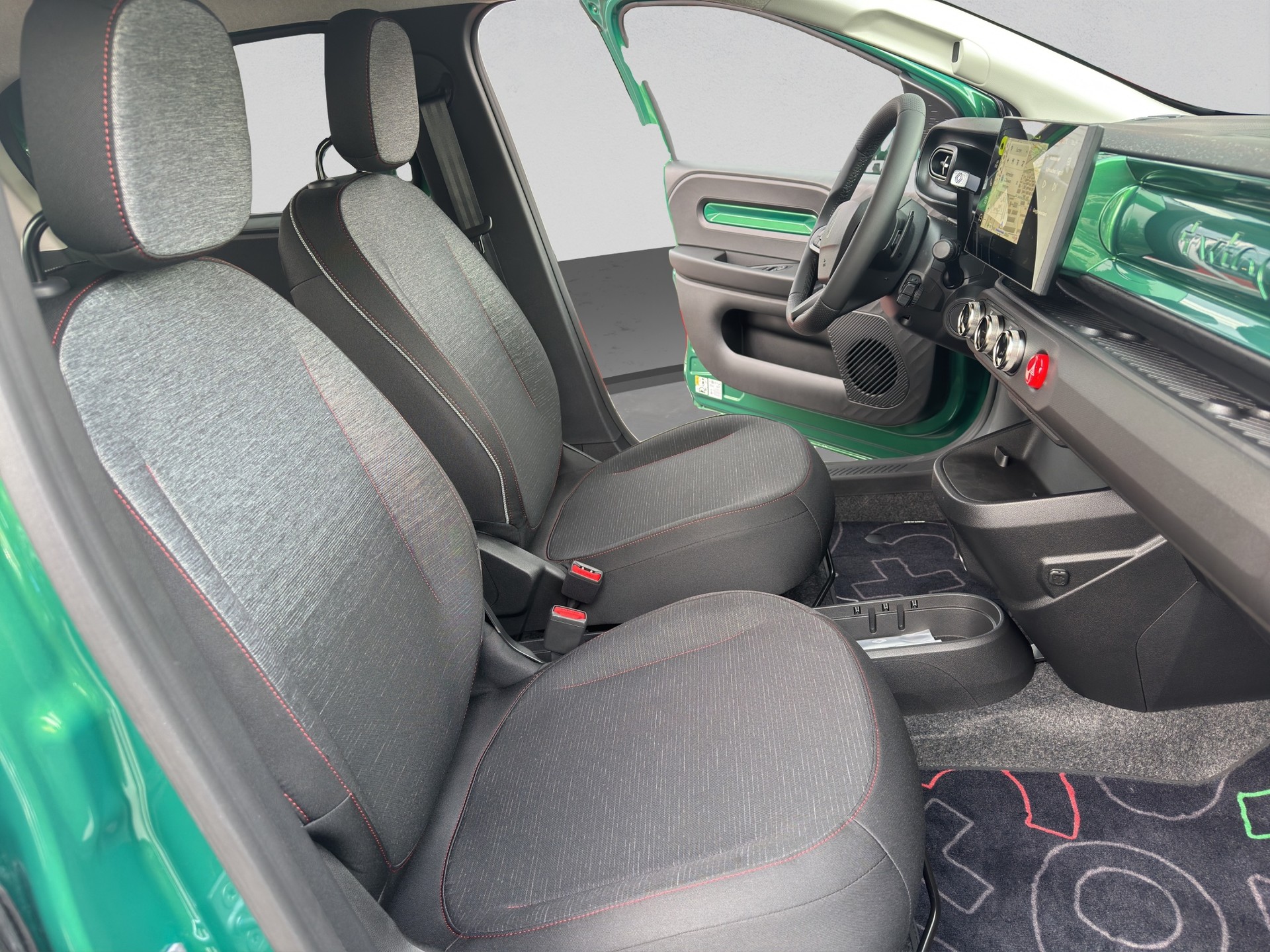RENAULT Twingo E-Tech 27kWh Techno-image-11