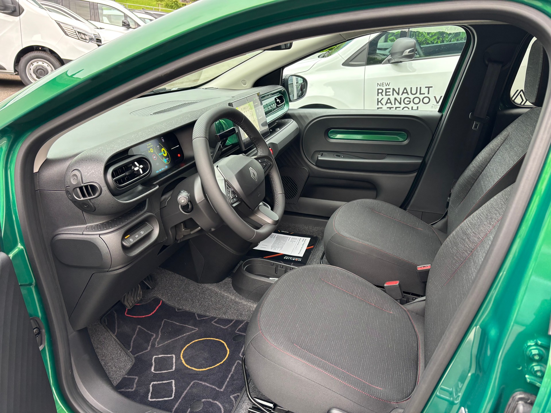 RENAULT Twingo E-Tech 27kWh Techno-image-6