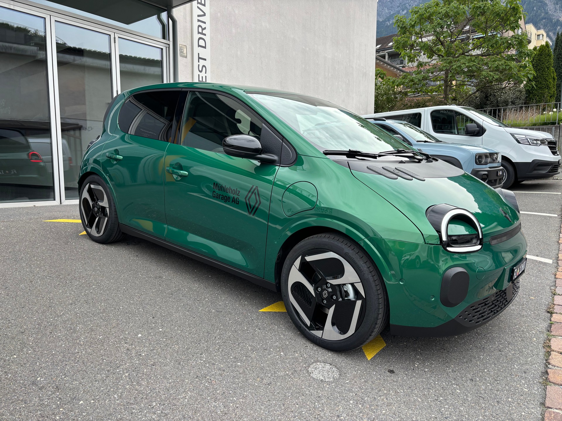 RENAULT Twingo E-Tech 27kWh Techno-image-5