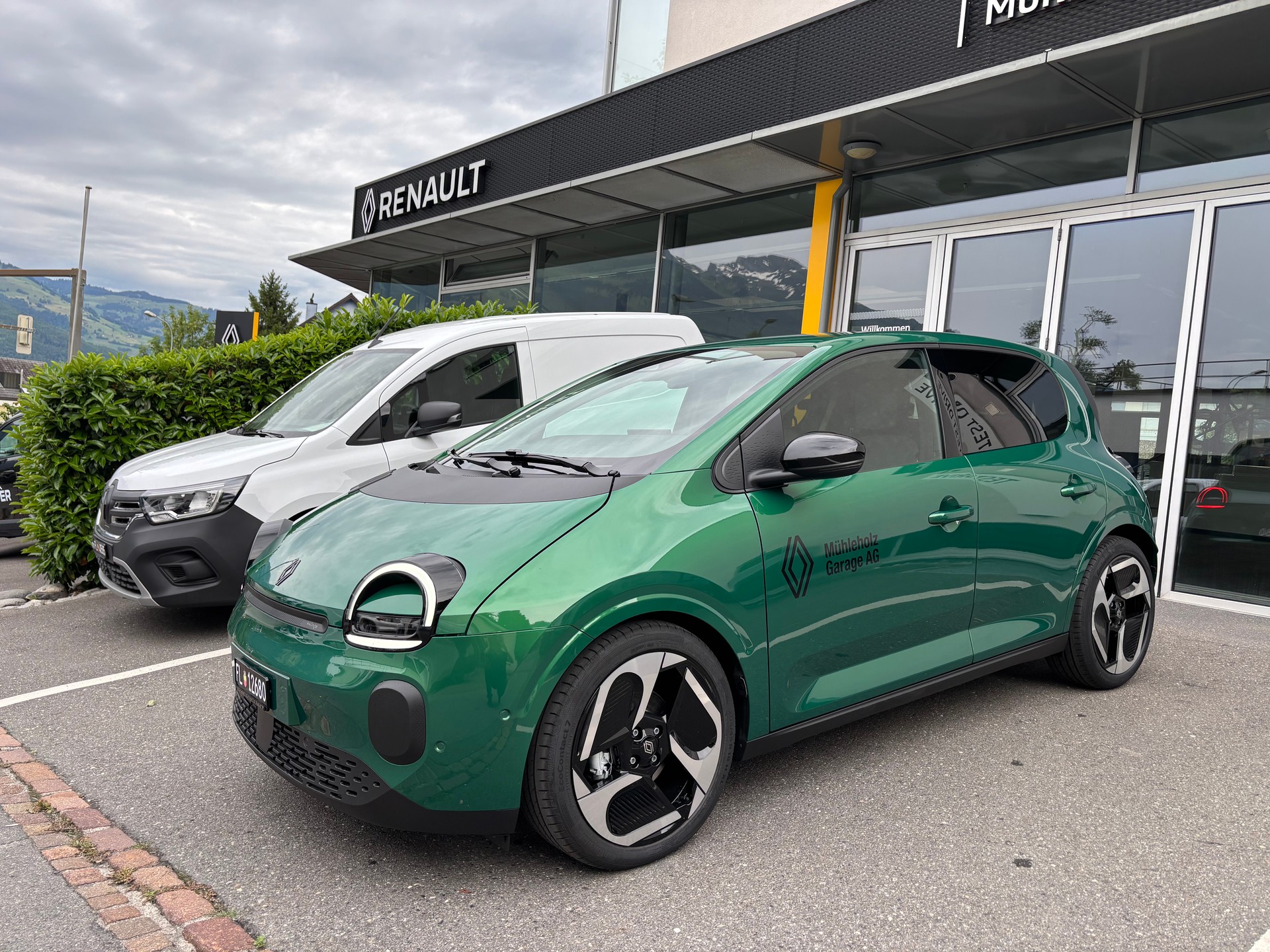 RENAULT Twingo E-Tech 27kWh Techno