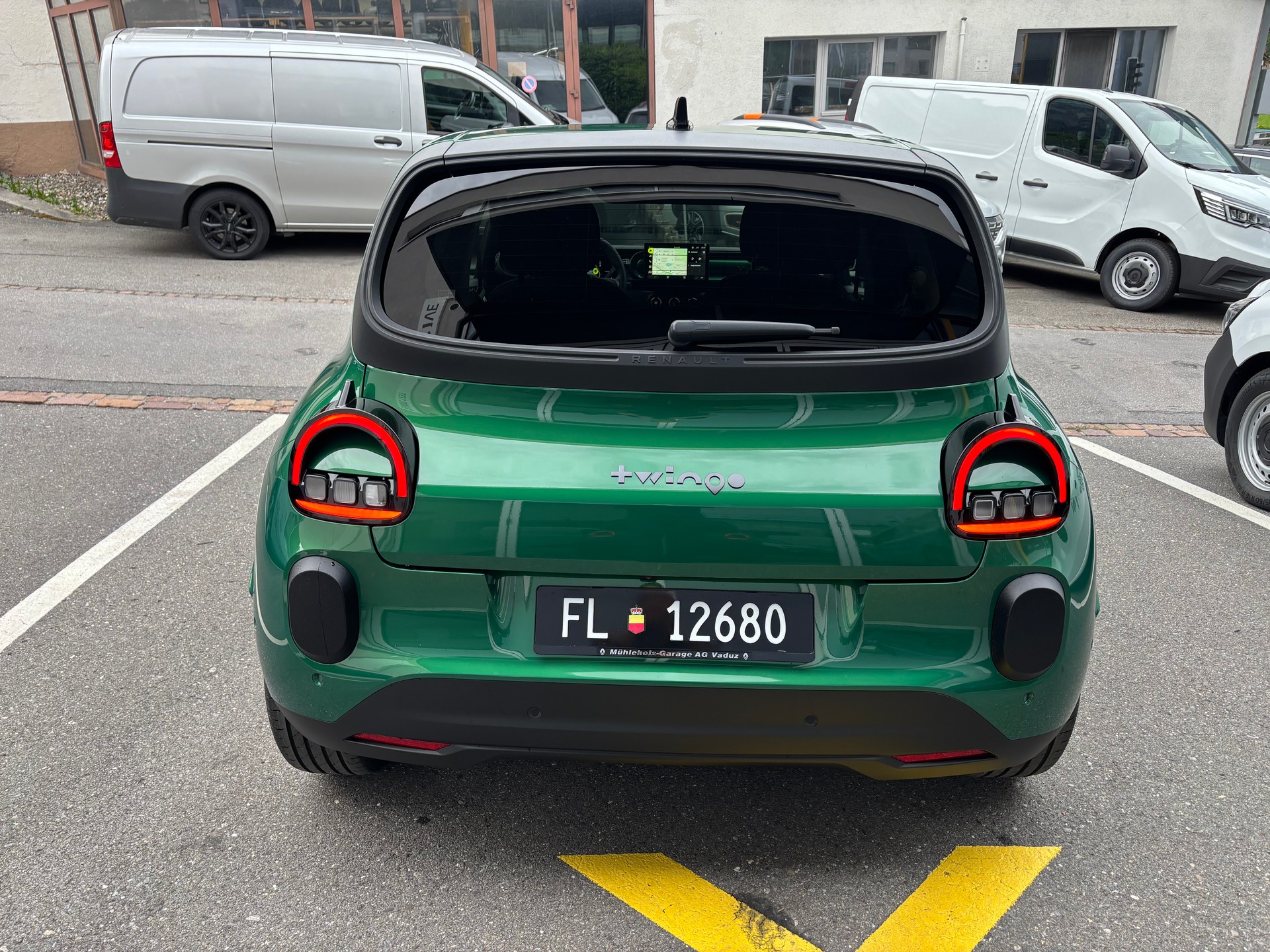 RENAULT Twingo E-Tech 27kWh Techno-image-3