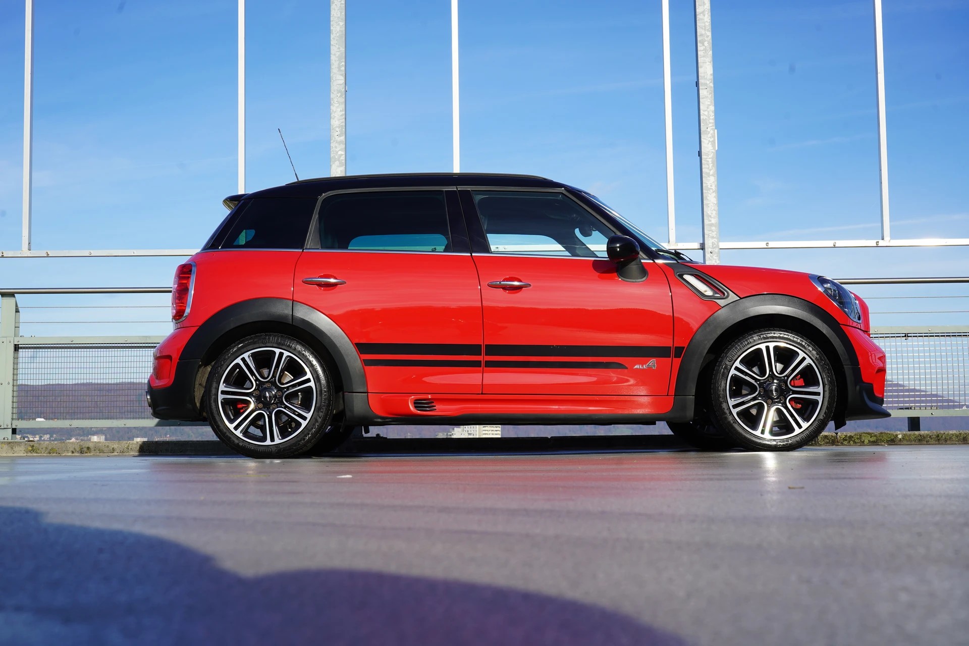 MINI COUNTRYMAN JOHN COOPER WORKS ALL4 l 218 PS-showroom-element-2